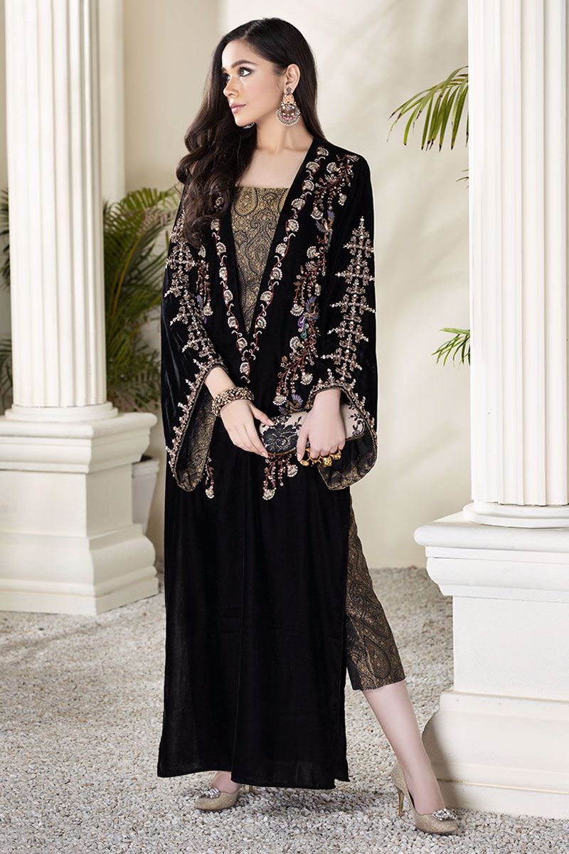 Antique bail on velvet with pants