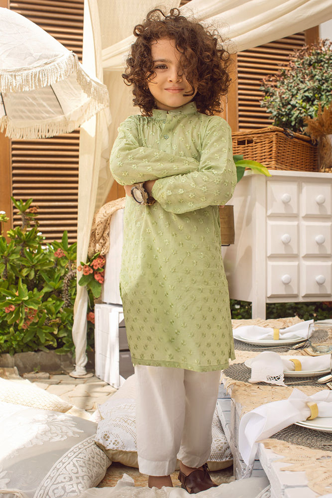 Zarak - Boy with Timeless Appeal | Ansab Jahangir