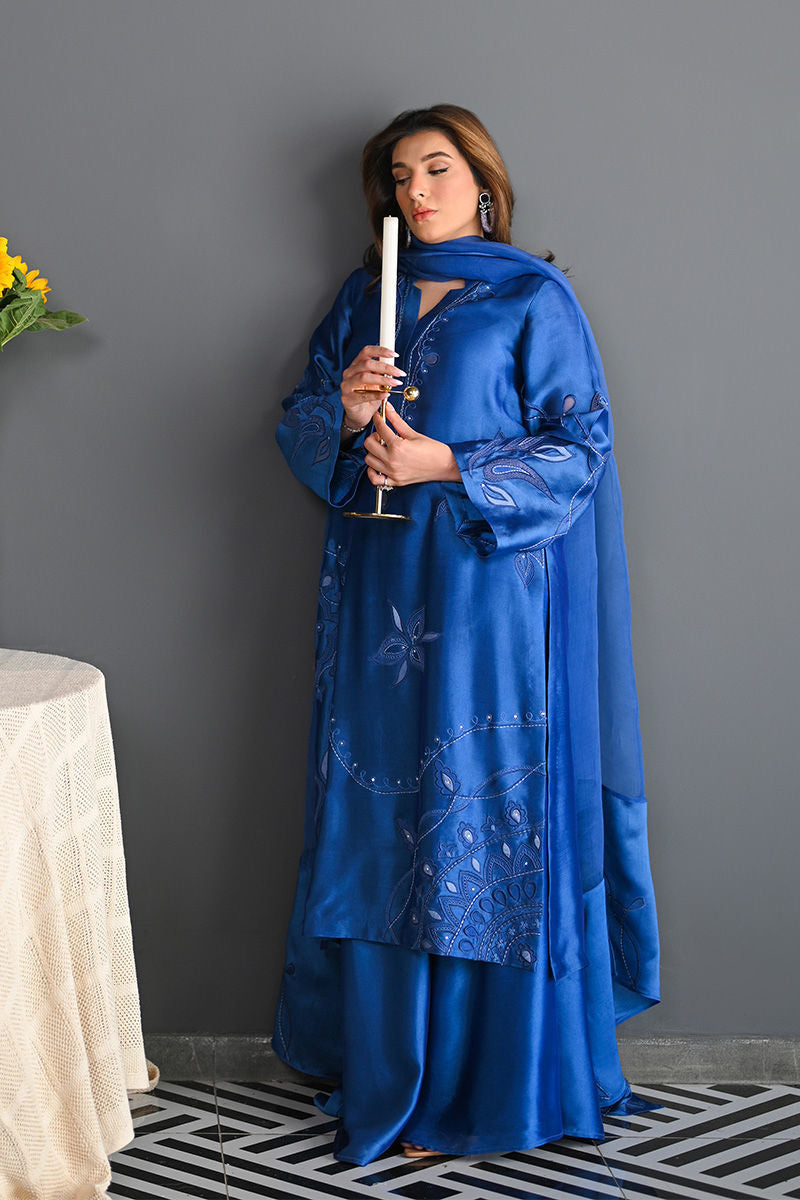 https://www.amnaarshad.pk/images/thumbs/0002919_ziyrah.jpeg