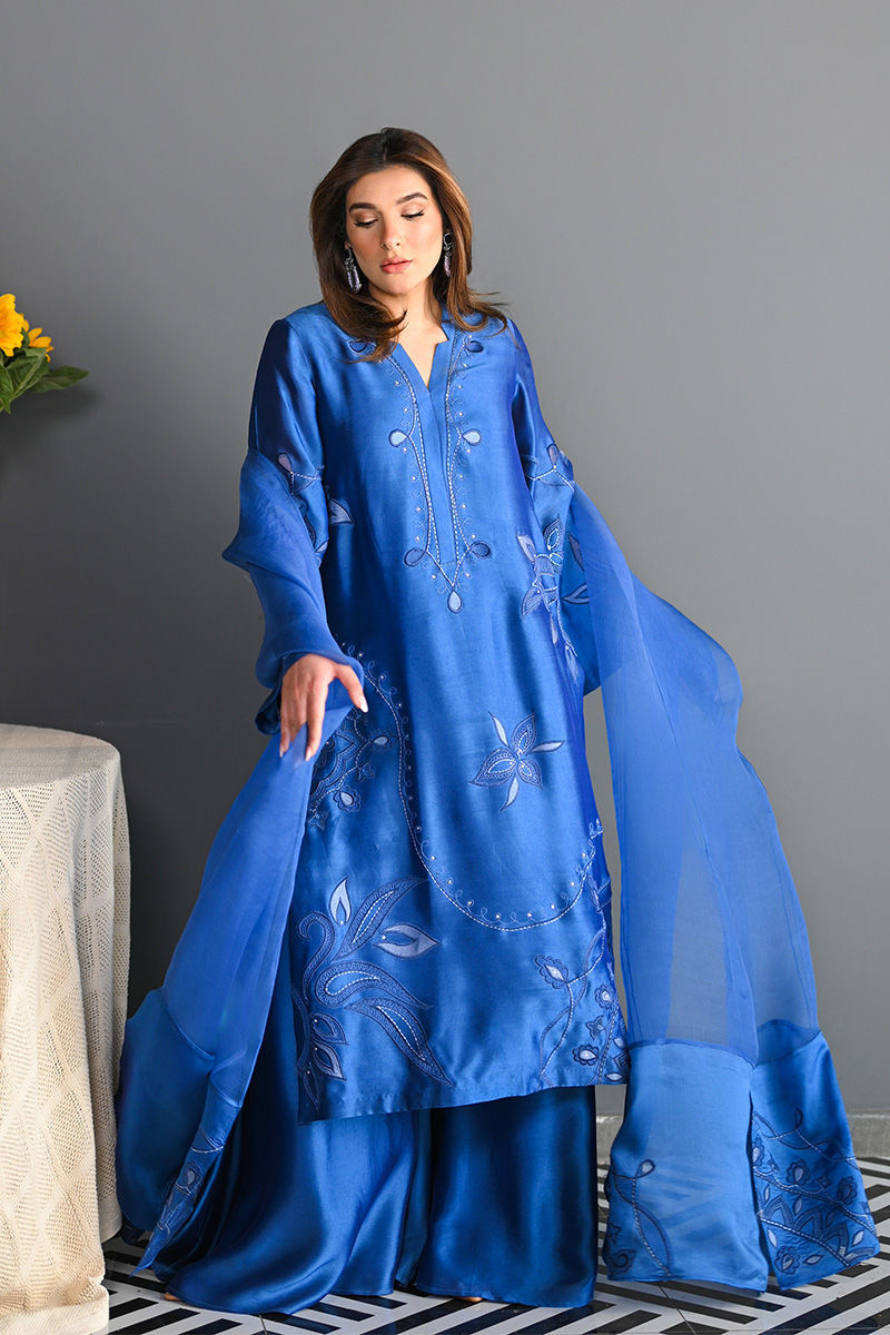 https://www.amnaarshad.pk/images/thumbs/0002923_ziyrah.jpeg