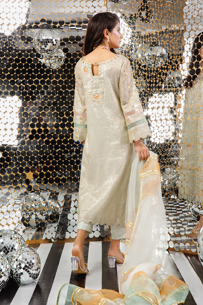 https://www.amnaarshad.pk/images/thumbs/0002989_glam-girl.jpeg