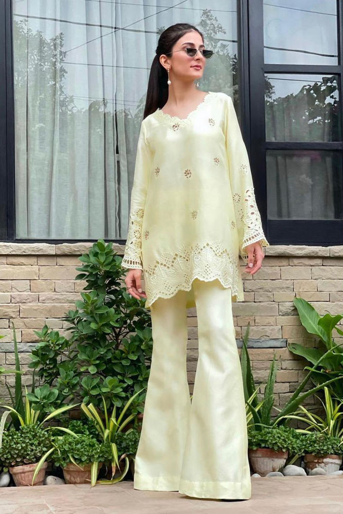 Nisah with Modern Styling | Ansab Jahangir