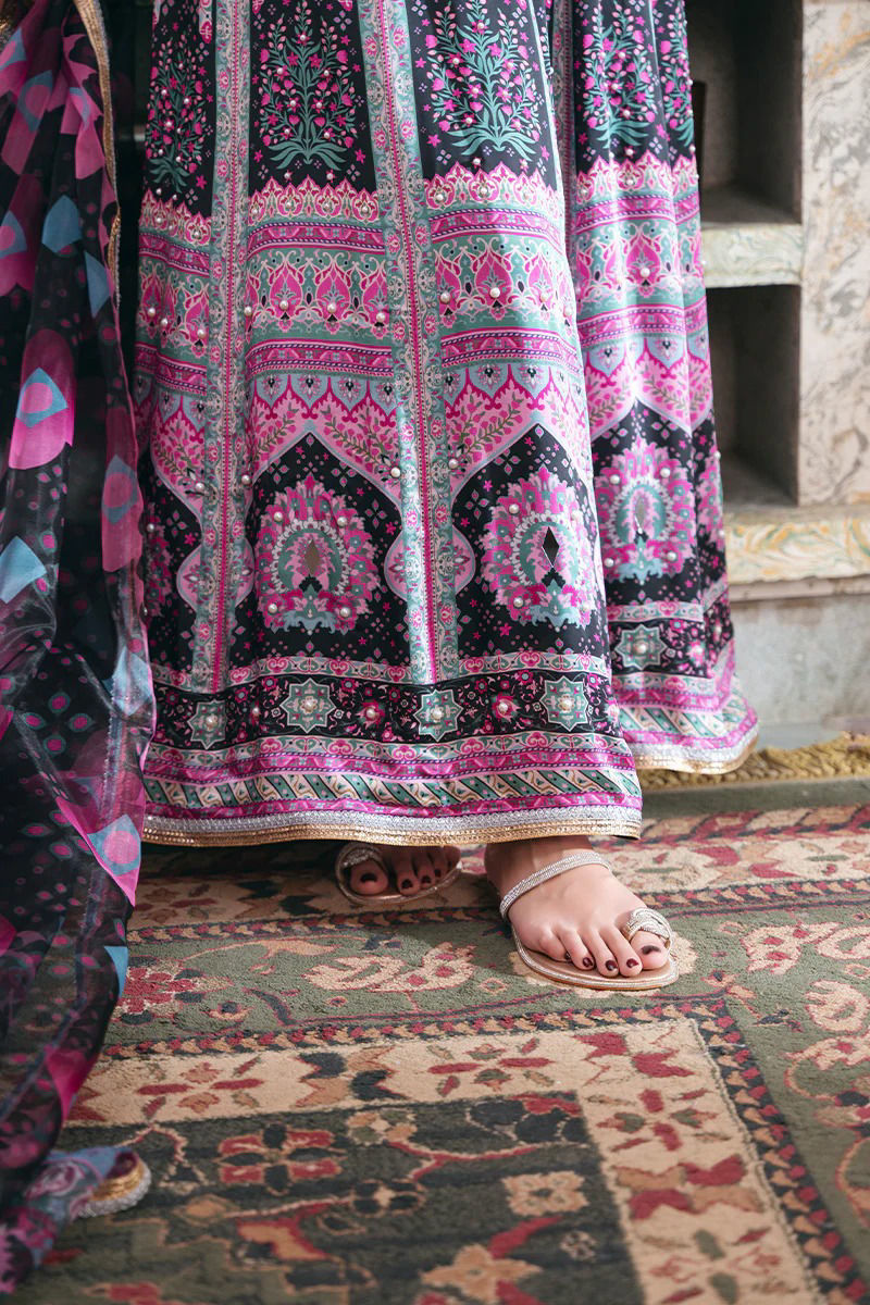 https://www.amnaarshad.pk/images/thumbs/0004039_leisha-shirt-and-dupatta.jpeg