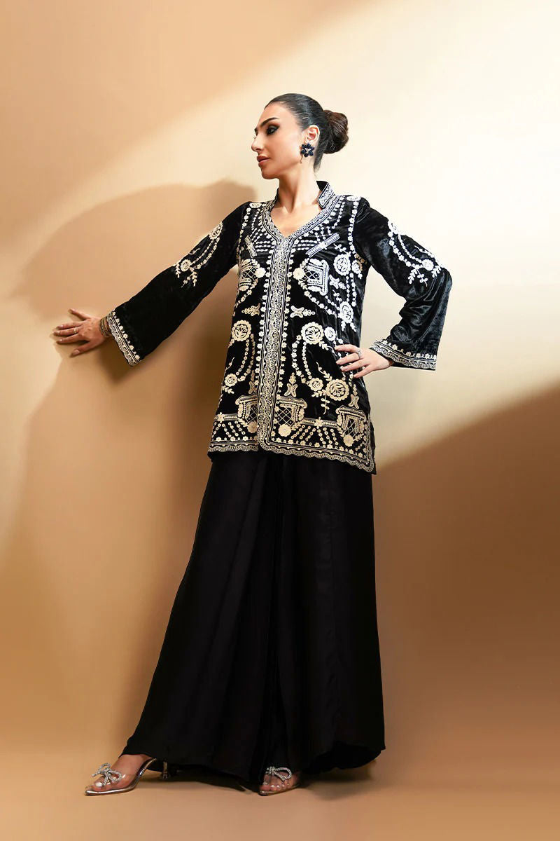 https://www.amnaarshad.pk/images/thumbs/0004095_naira.jpeg