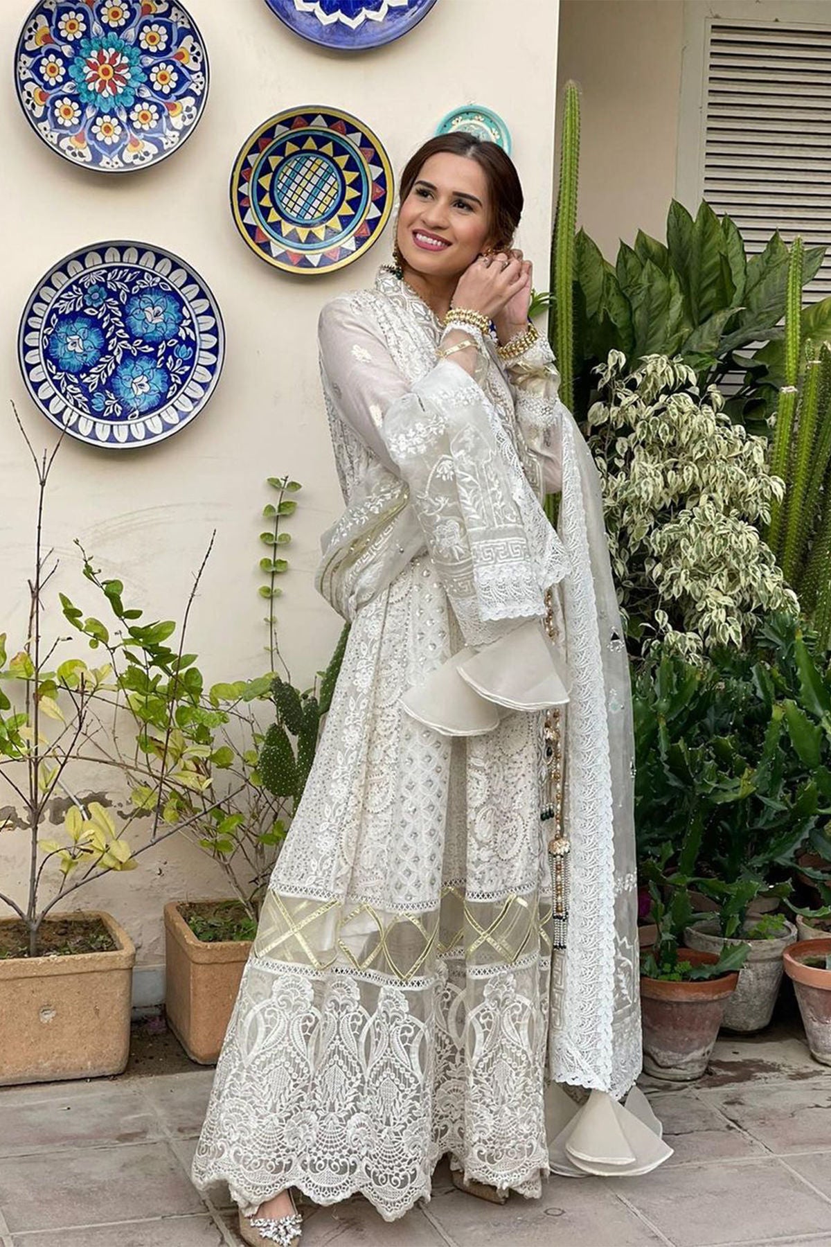 Roshni Chikankari Angharka
