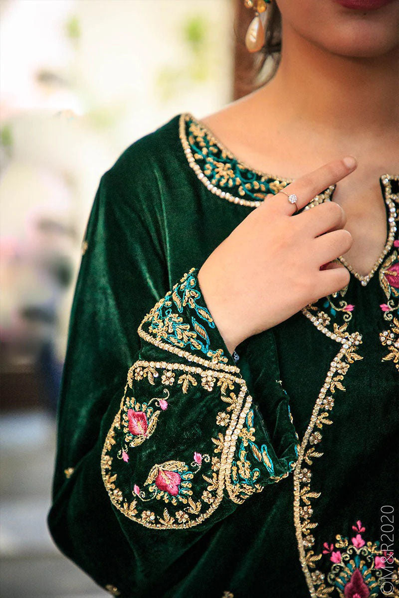 https://www.amnaarshad.pk/images/thumbs/0004323_jade-green.jpeg