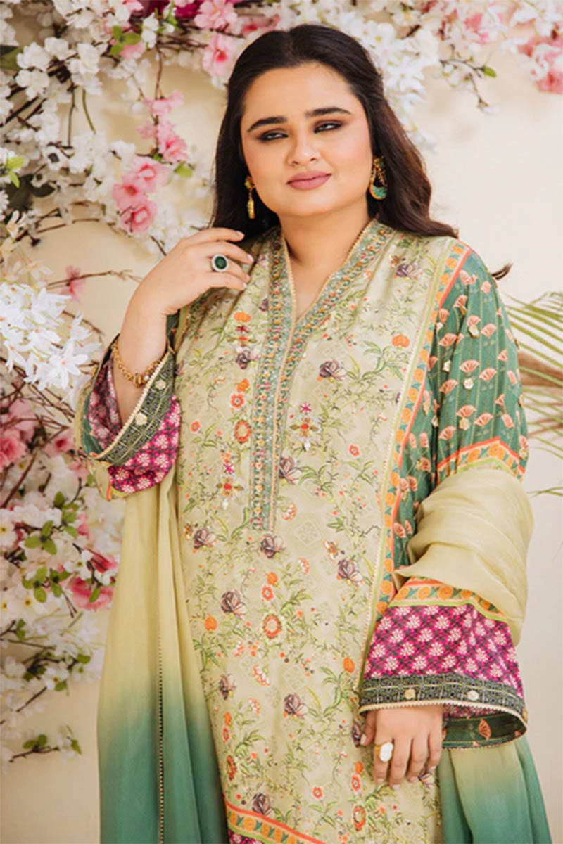 https://www.amnaarshad.pk/images/thumbs/0004389_diya-shirt-and-dupatta.jpeg