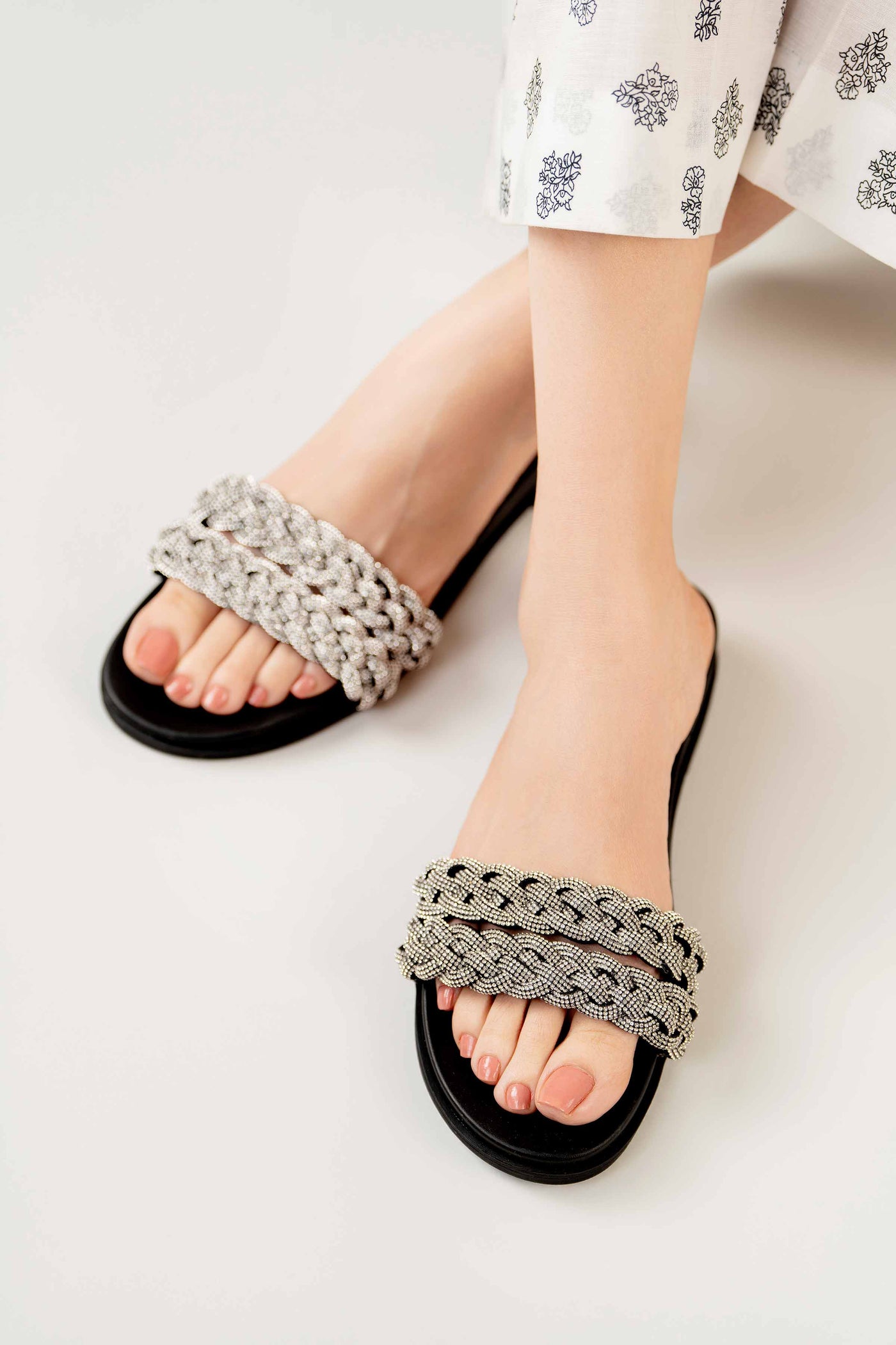 https://cdn.shopify.com/s/files/1/0534/2065/4791/files/000440553103-_5.jpg?v=1747385428