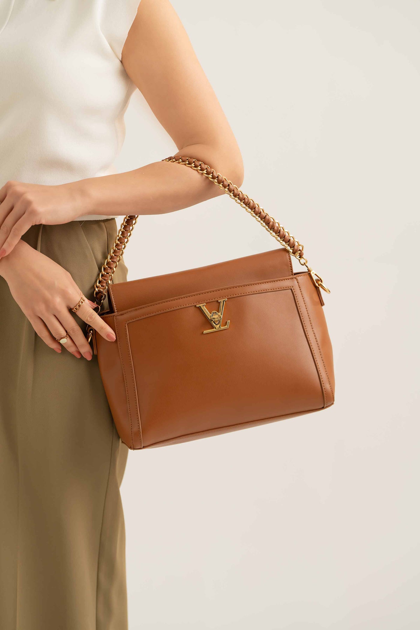https://cdn.shopify.com/s/files/1/0534/2065/4791/files/000440802113-_2_9d7b62b1-6272-481b-b879-56bdc37f1439.jpg?v=1747385530