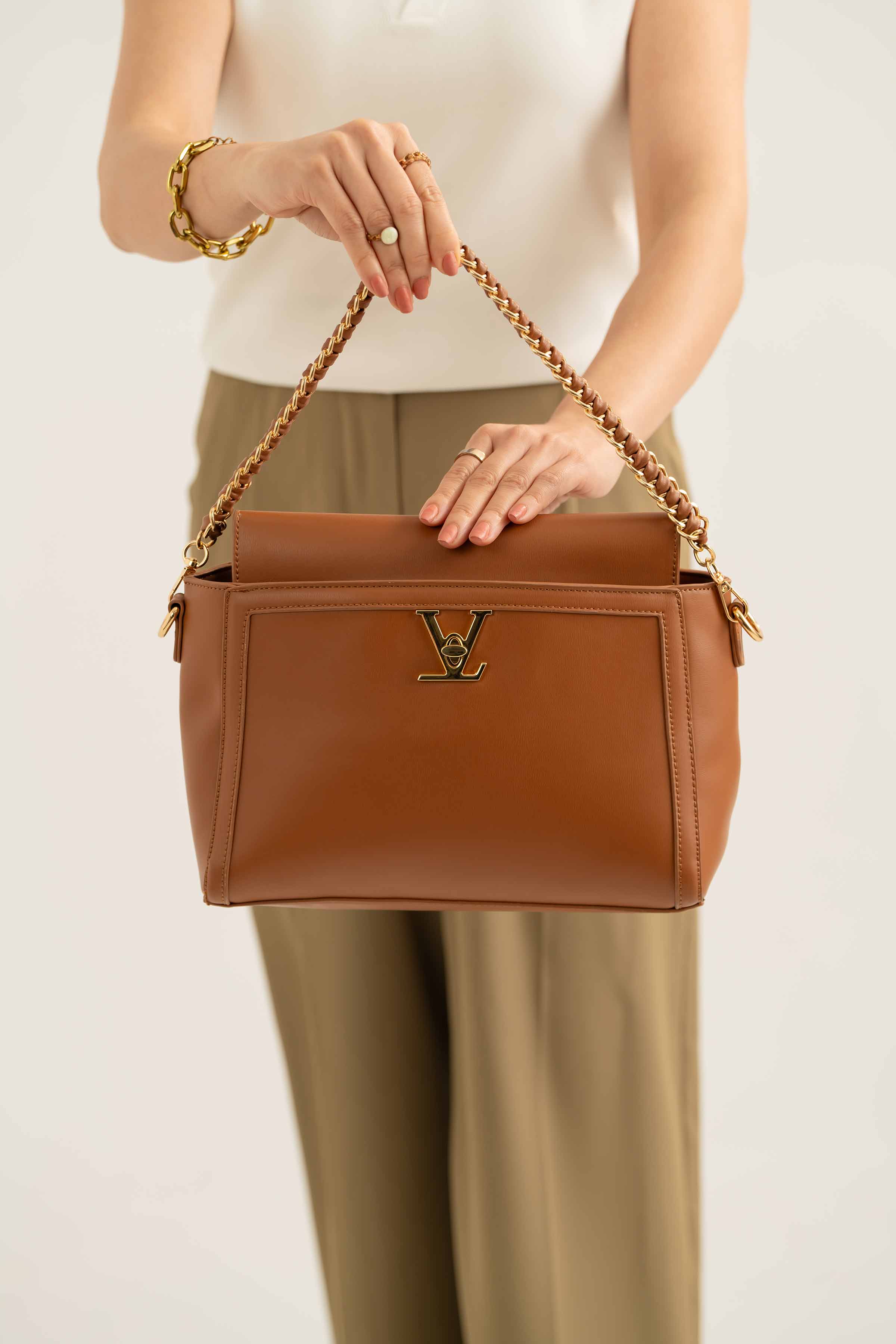 https://cdn.shopify.com/s/files/1/0534/2065/4791/files/000440802113-_3_0cad633d-eaa2-40ff-b9ef-c49a9b2f7936.jpg?v=1747385529