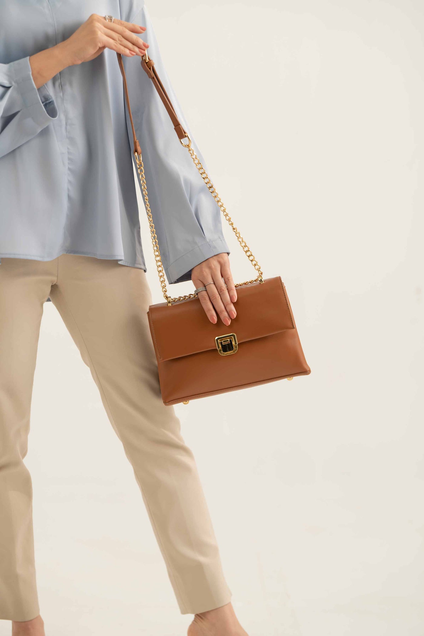 https://cdn.shopify.com/s/files/1/0534/2065/4791/files/000440812113-_3_460a1ffb-2f22-4cfc-bca6-14cdeb2b9611.jpg?v=1747385529