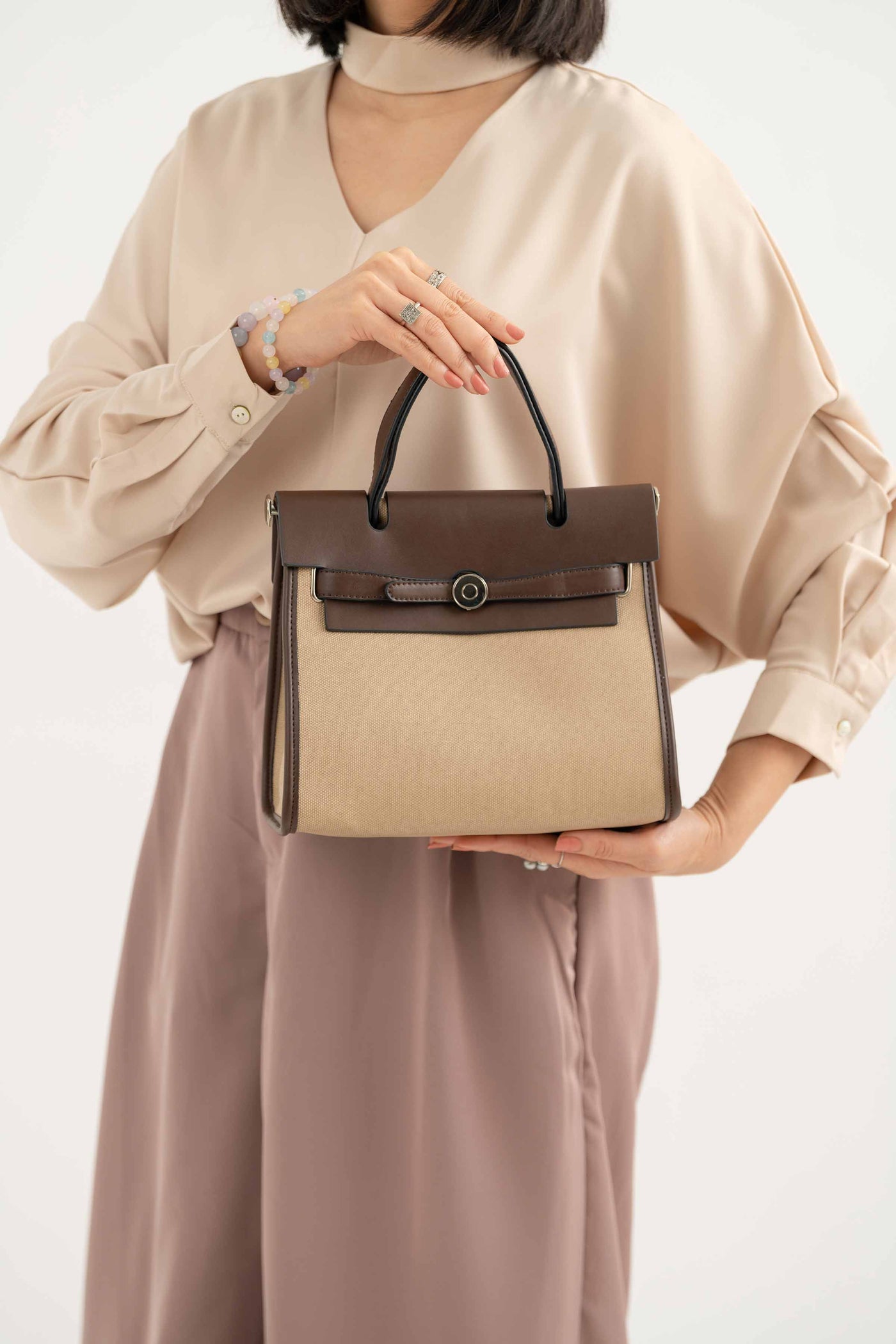 https://cdn.shopify.com/s/files/1/0534/2065/4791/files/000440822129-_2.jpg?v=1747385523