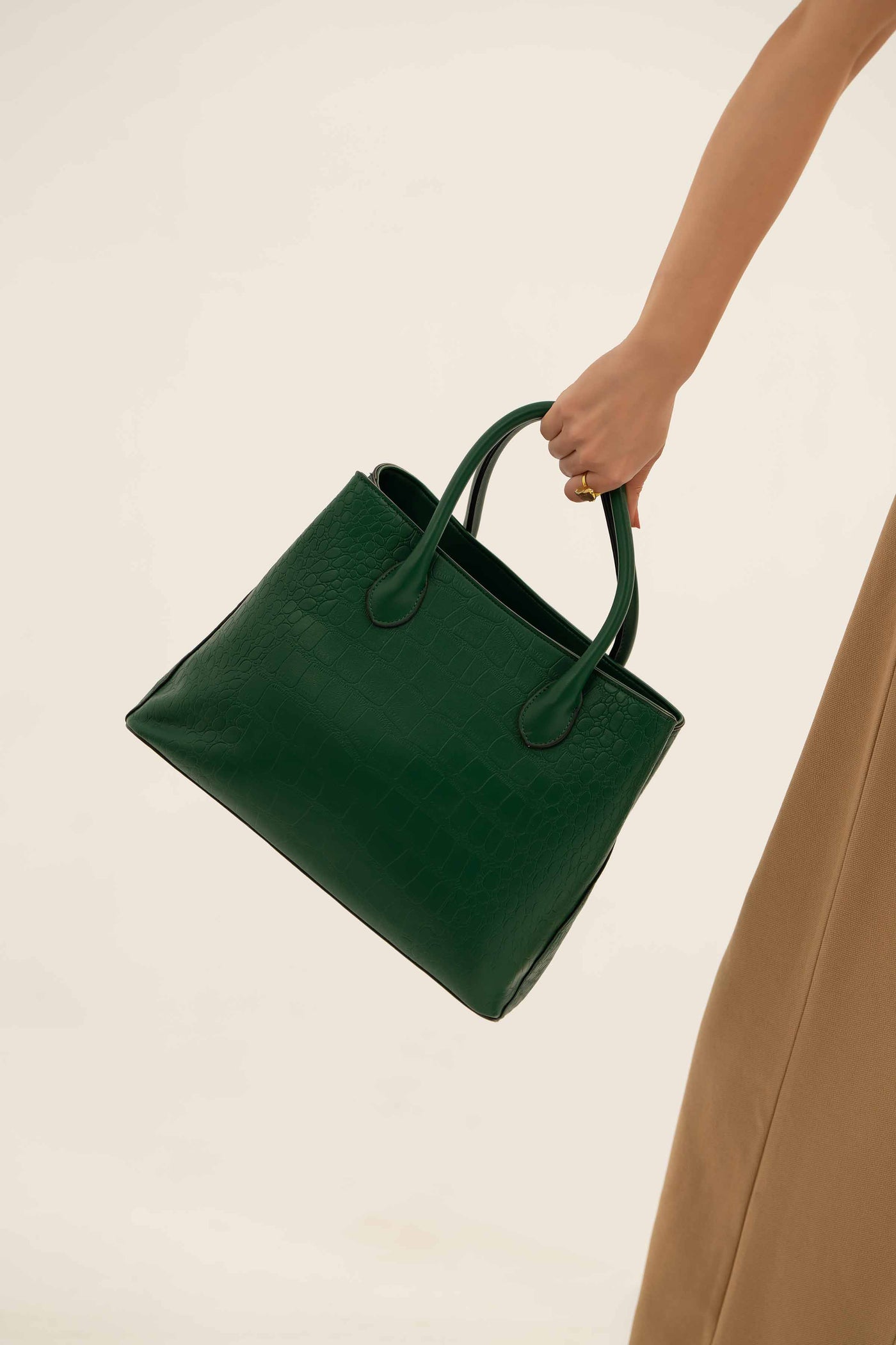 https://cdn.shopify.com/s/files/1/0534/2065/4791/files/000440942104-_3_23f4c642-4168-45ac-9fb4-1a6748f0de5b.jpg?v=1747385518