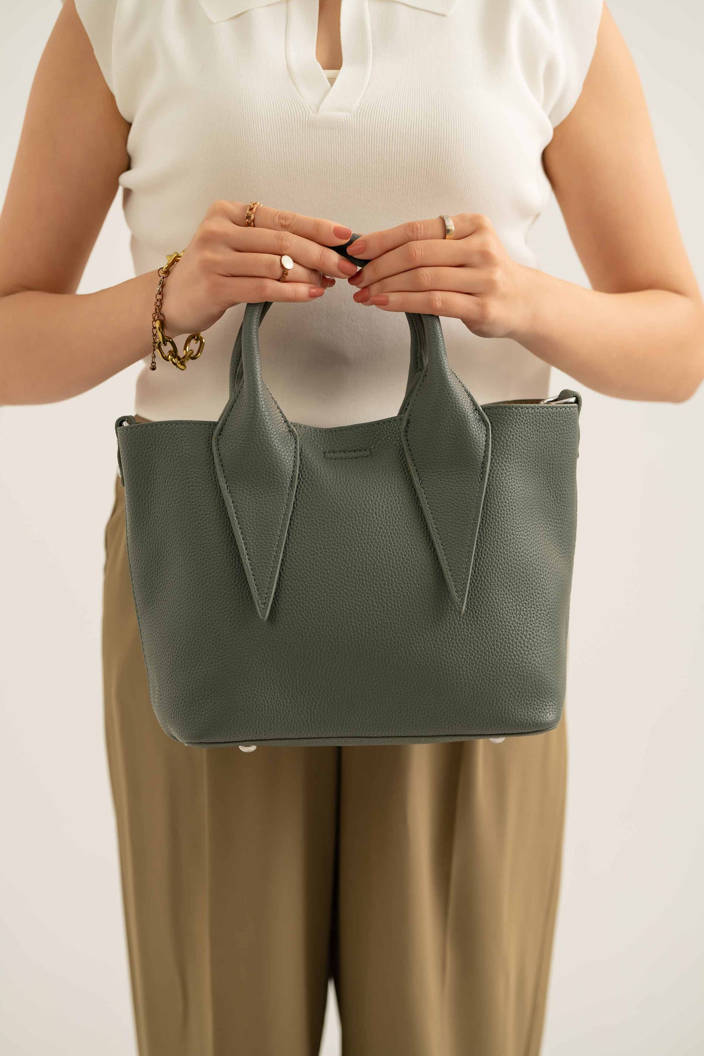 https://cdn.shopify.com/s/files/1/0534/2065/4791/files/000440972104-_1_342c1179-99e5-4075-ab68-b68340d59f84.jpg?v=1747385516
