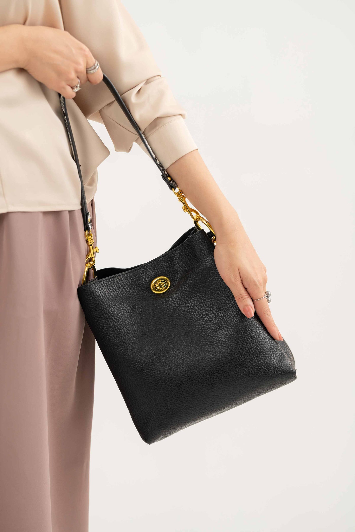 https://cdn.shopify.com/s/files/1/0534/2065/4791/files/000441002103-_2_30998aec-8d9c-4391-aa73-5e0075a2b8b8.jpg?v=1747385534