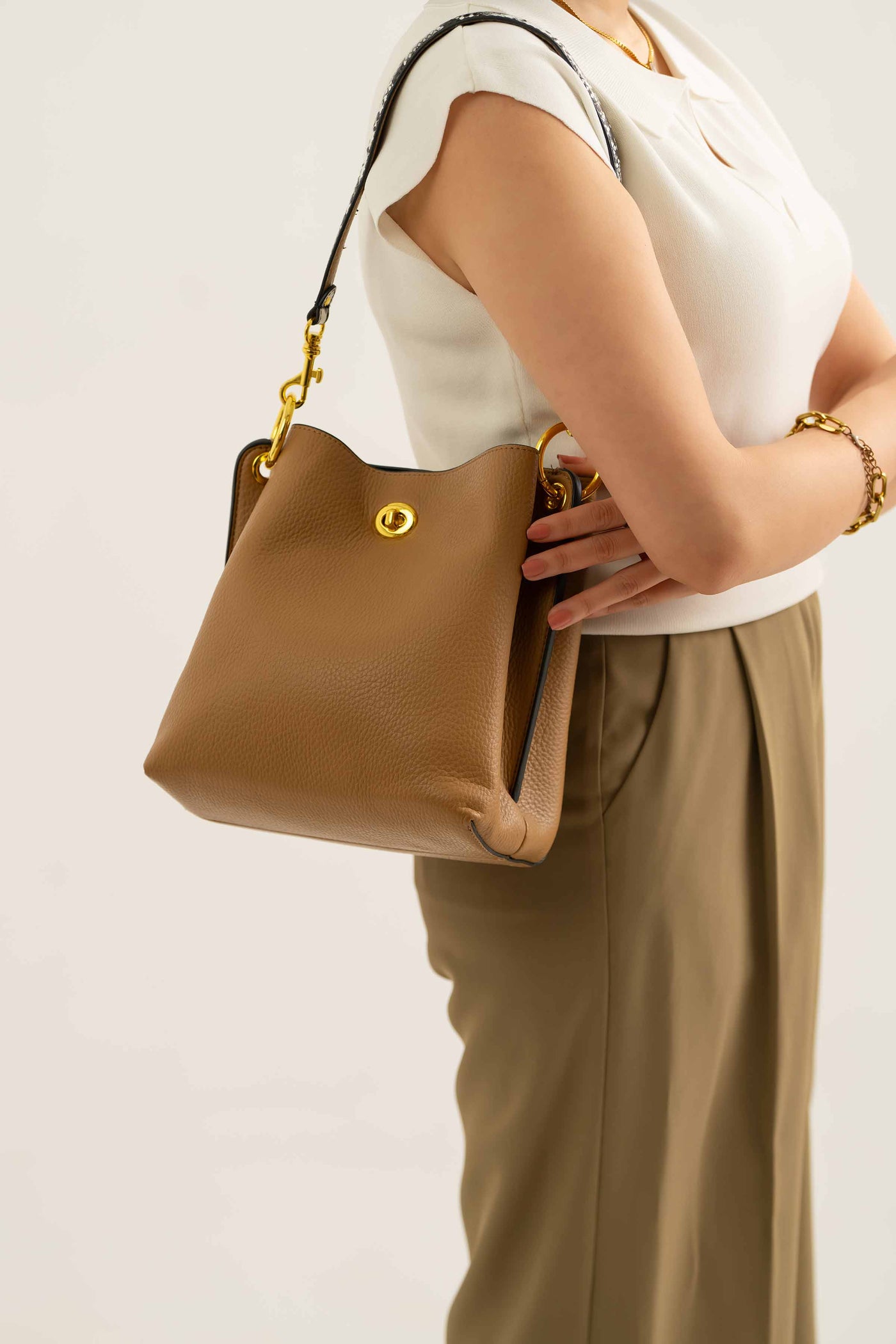 https://cdn.shopify.com/s/files/1/0534/2065/4791/files/000441002113-_3_8eeb7c10-0c08-42b8-9973-488f8ce0c01b.jpg?v=1747385525