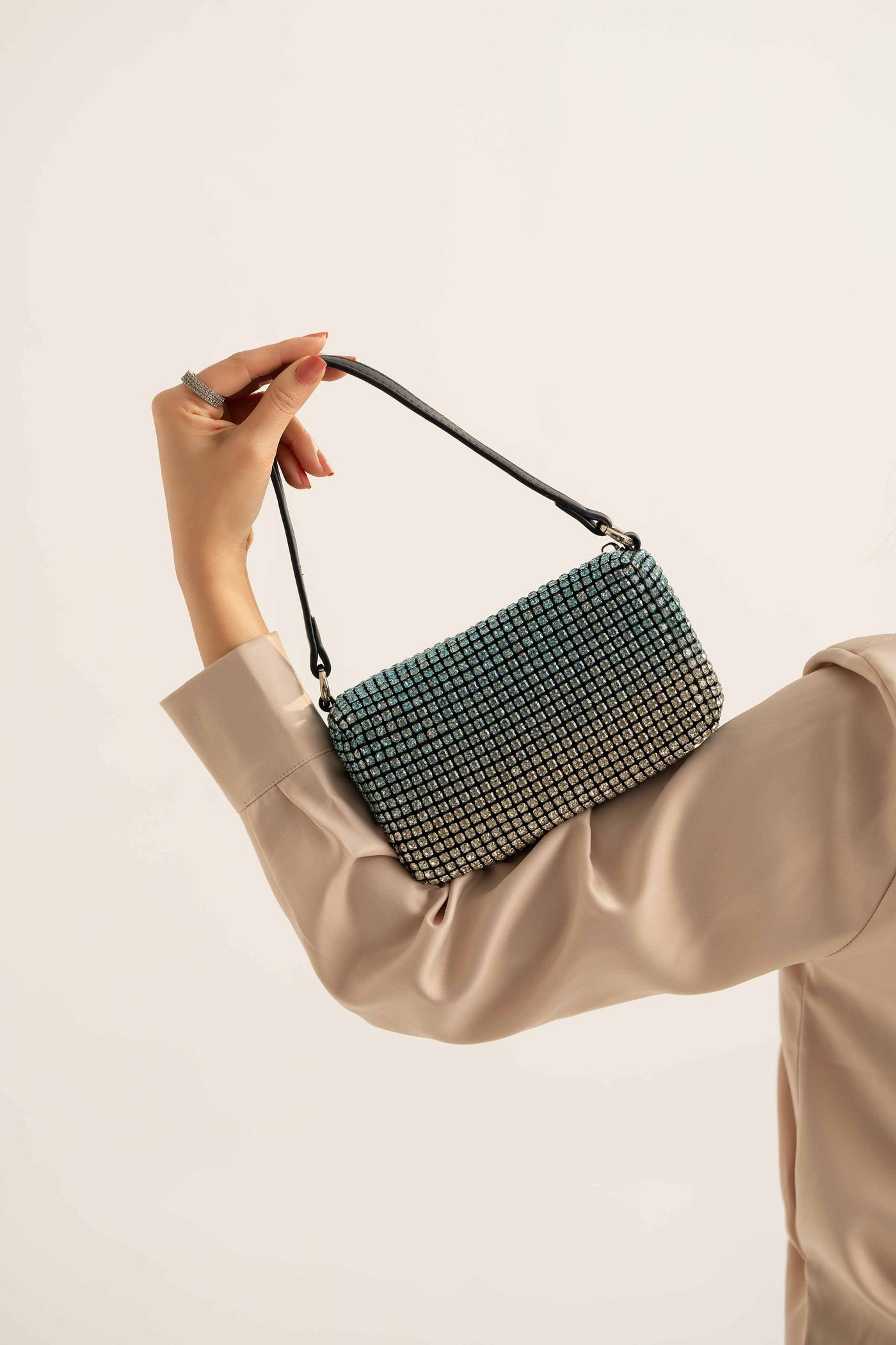 https://cdn.shopify.com/s/files/1/0534/2065/4791/files/000441112108-_2_5cf4b298-af17-4d61-902e-5b6ff804aff8.jpg?v=1747385591