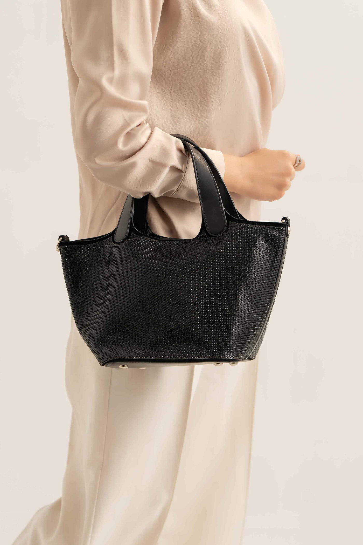https://cdn.shopify.com/s/files/1/0534/2065/4791/files/000441132103-_3_fe77f97e-da1e-468d-a1e0-2e596fd1fdac.jpg?v=1747385595