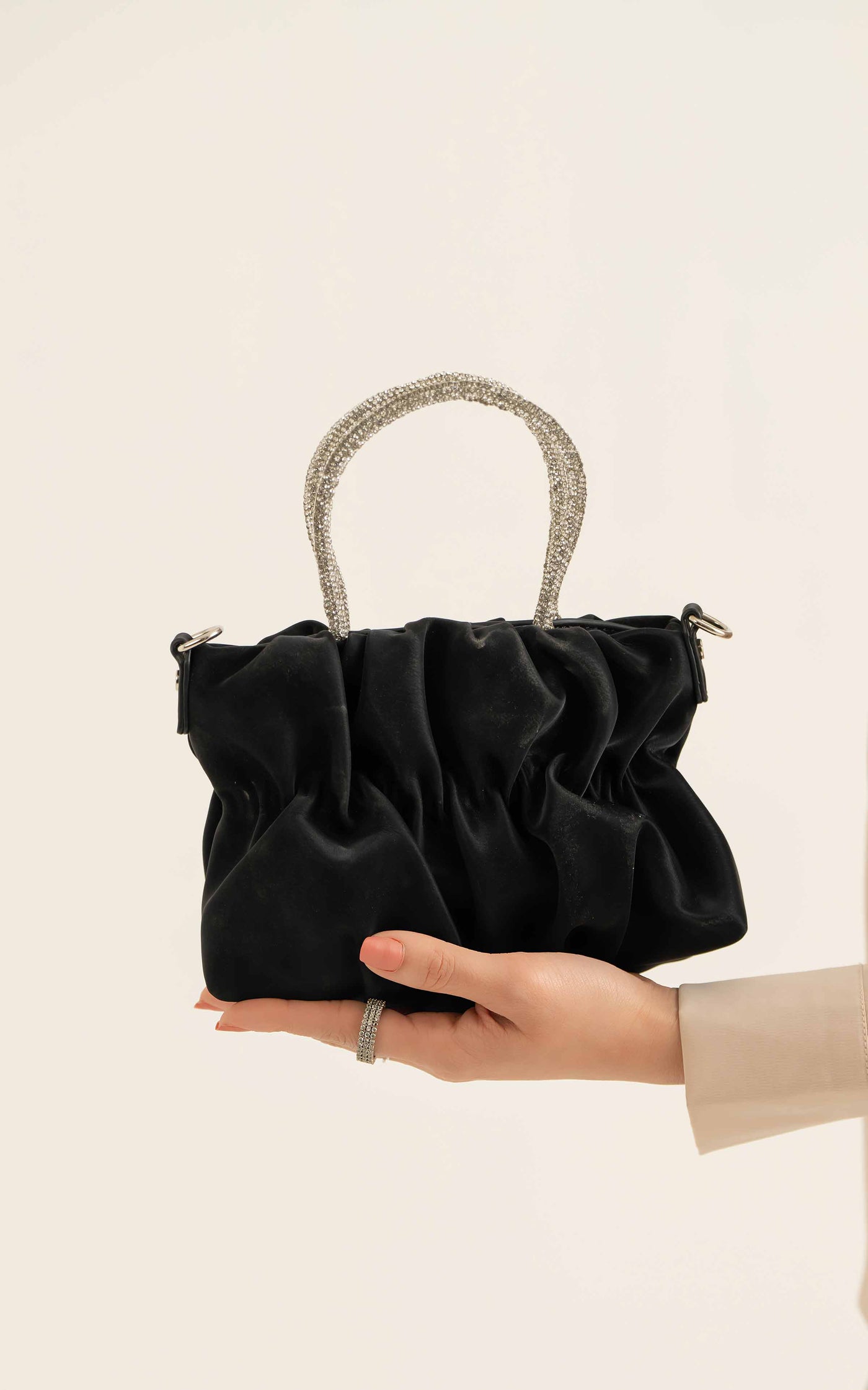 https://cdn.shopify.com/s/files/1/0534/2065/4791/files/000441152103-_1_e7aa2148-af2d-4112-857e-3c3d499c75df.jpg?v=1747385593