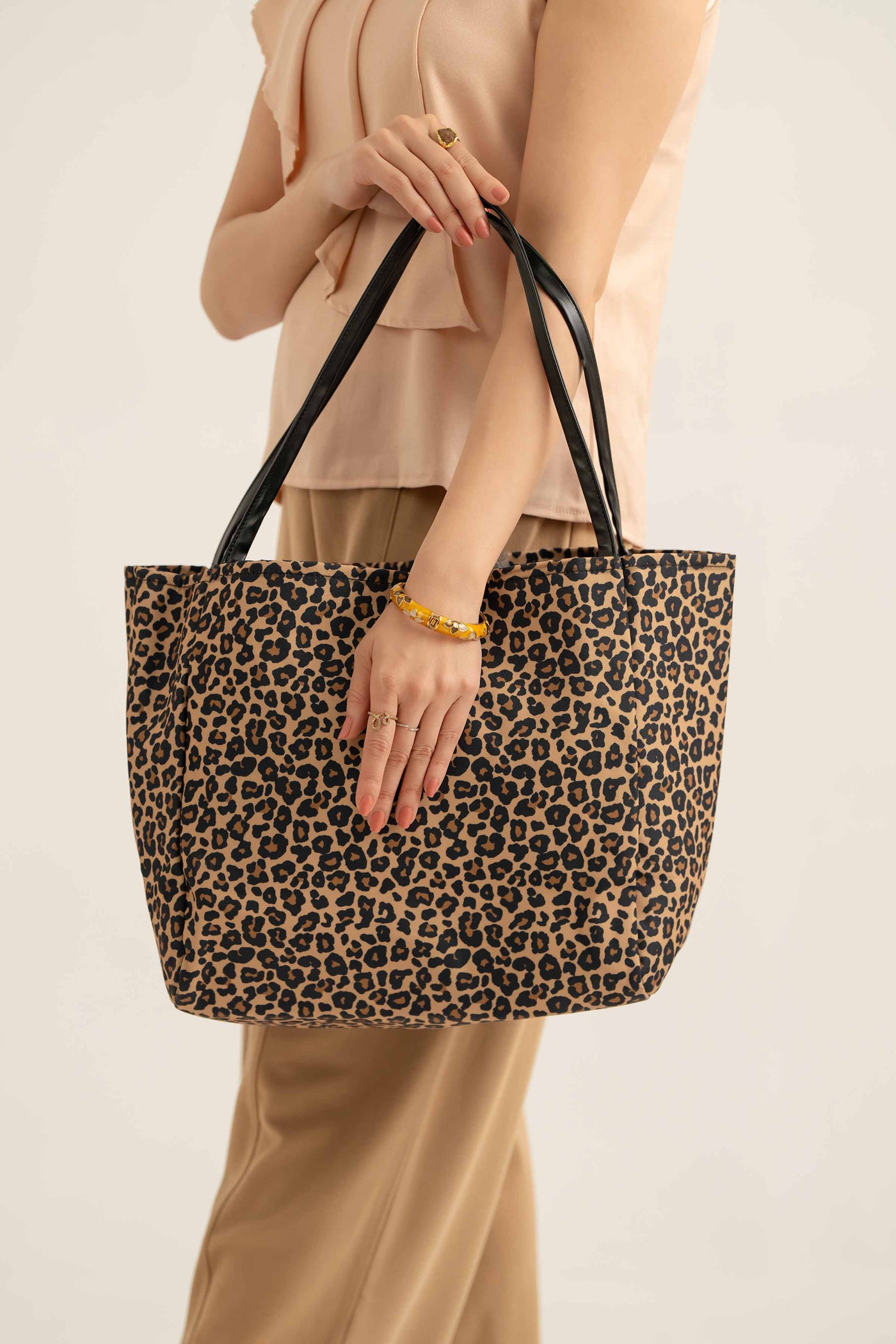 https://cdn.shopify.com/s/files/1/0534/2065/4791/files/000441232113-_3_cc1c623a-1b14-4544-98bd-ff73cda08320.jpg?v=1747385563
