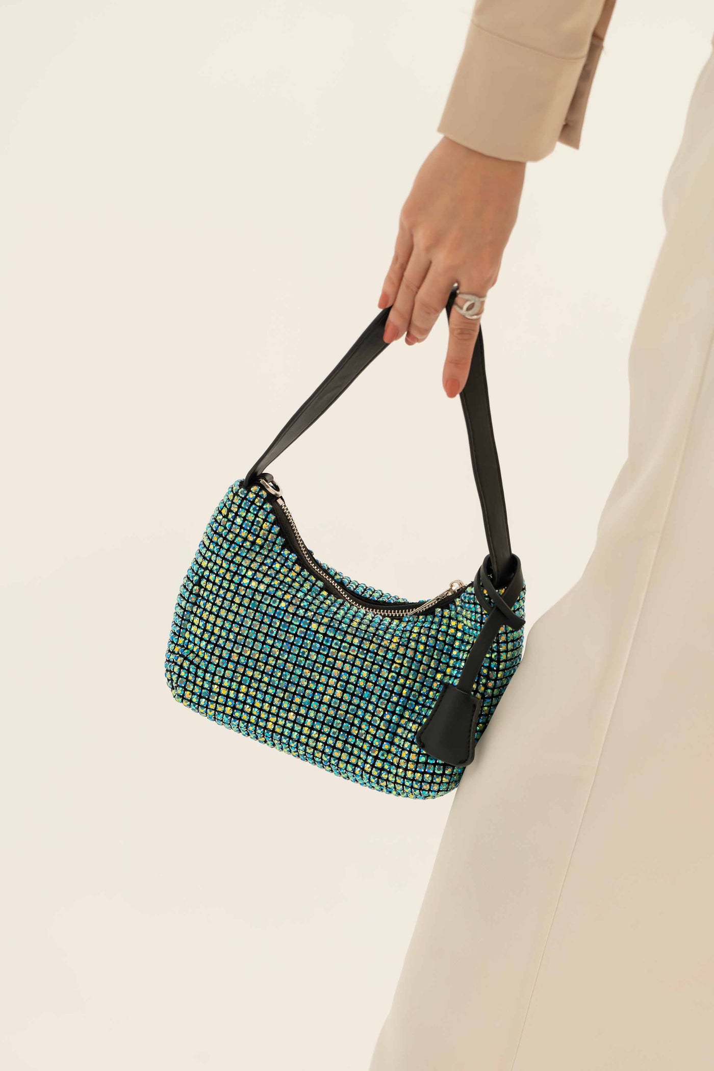 https://cdn.shopify.com/s/files/1/0534/2065/4791/files/000441302110-_1_71484b2a-412b-44d6-b4f5-a1c58ce4f9c7.jpg?v=1747385581