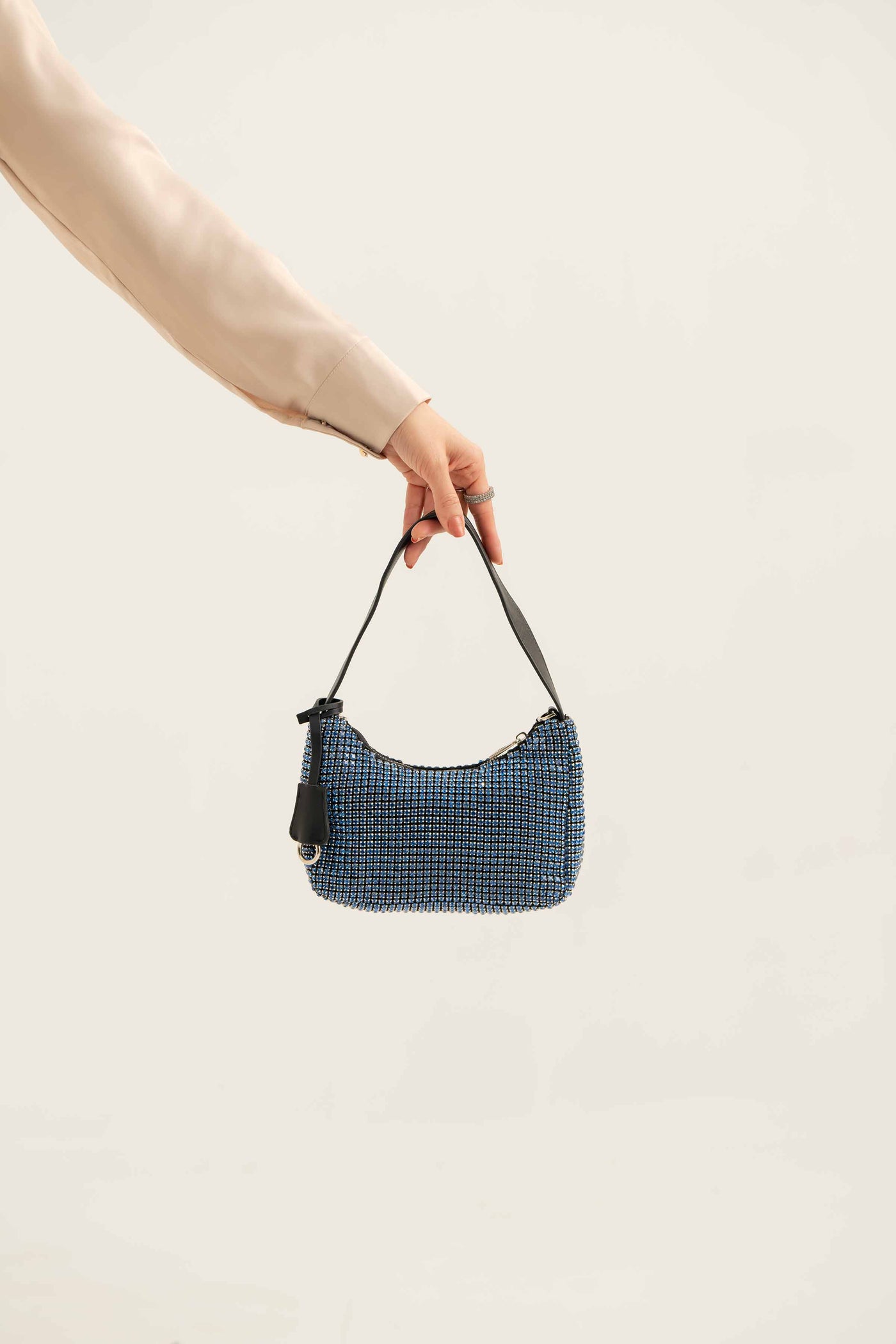 https://cdn.shopify.com/s/files/1/0534/2065/4791/files/000441312121-_3_0b1de519-dc2e-46f9-8bdc-c997563eed87.jpg?v=1747385571