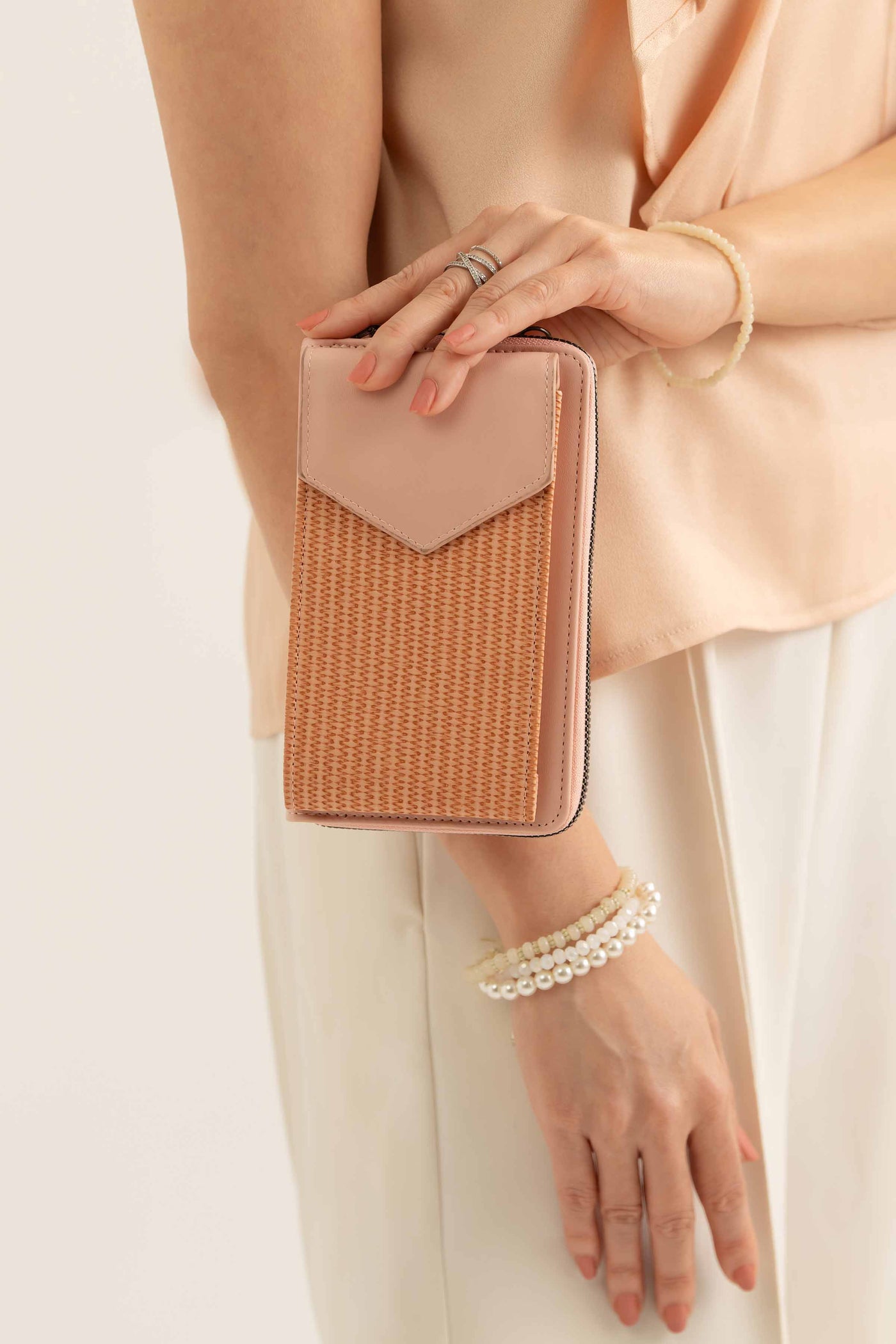 https://cdn.shopify.com/s/files/1/0534/2065/4791/files/000441342105-_3_766f5aef-d7e8-4452-bf8b-29b6f97ade37.jpg?v=1747385545