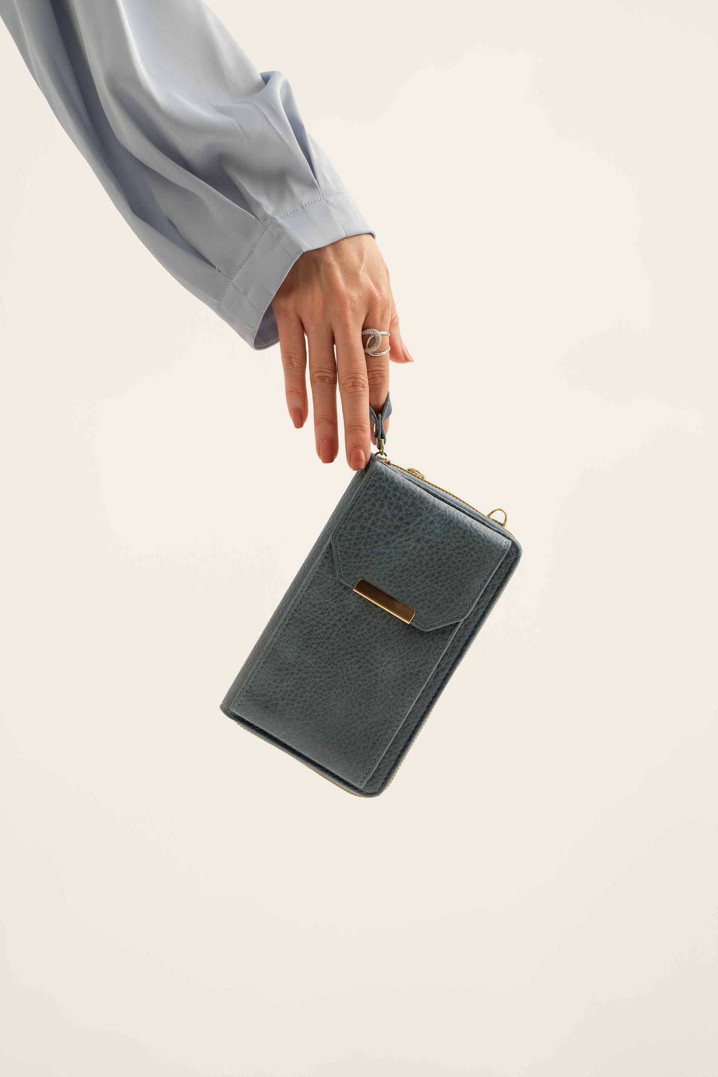 https://cdn.shopify.com/s/files/1/0534/2065/4791/files/000441362108-_3_d44ae9c7-818a-45f2-96a9-47dd08c2afce.jpg?v=1747385548