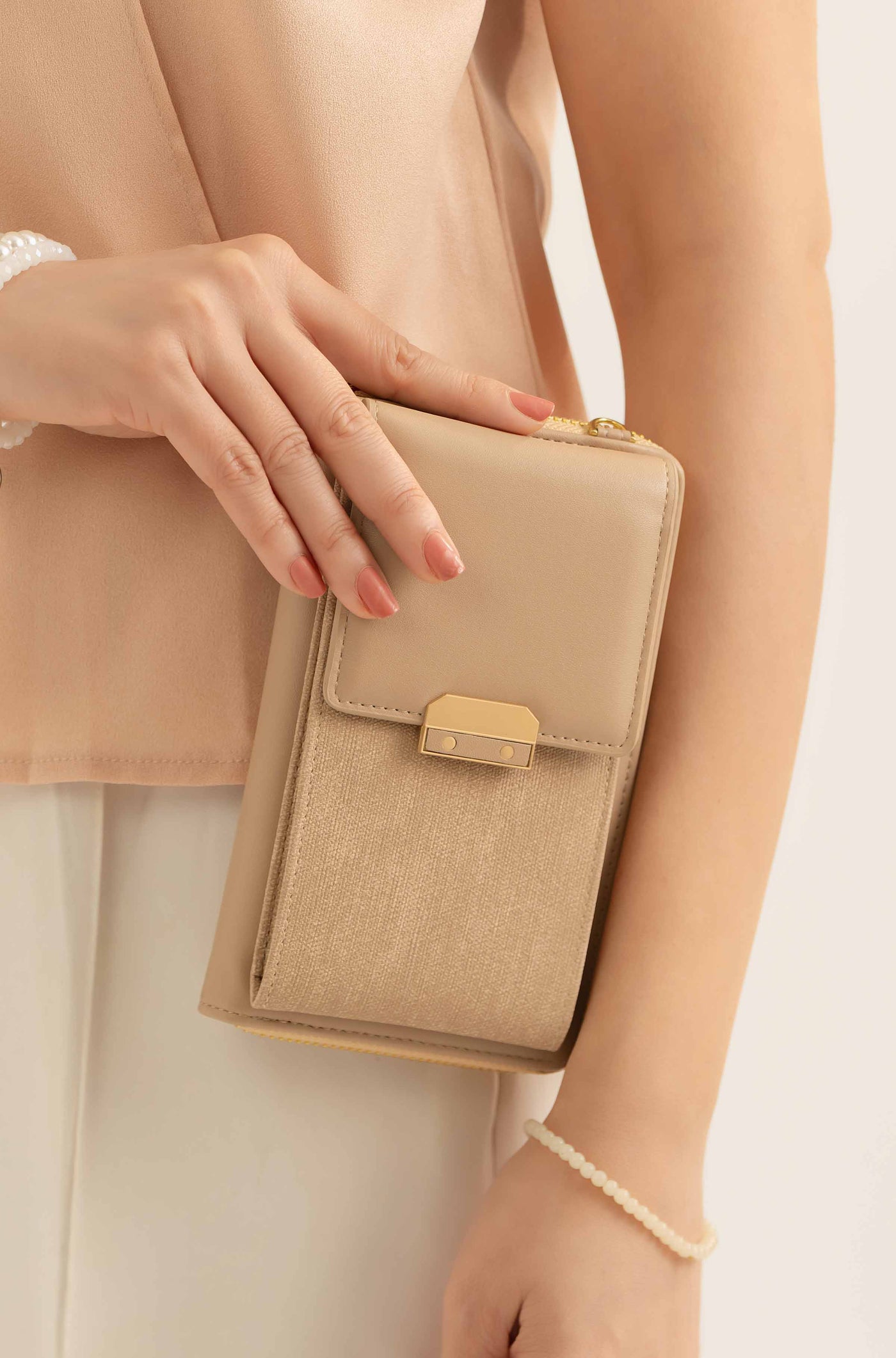 https://cdn.shopify.com/s/files/1/0534/2065/4791/files/000441372118-_3_74593538-1ce6-4194-a9af-3a1b535e2538.jpg?v=1747385556