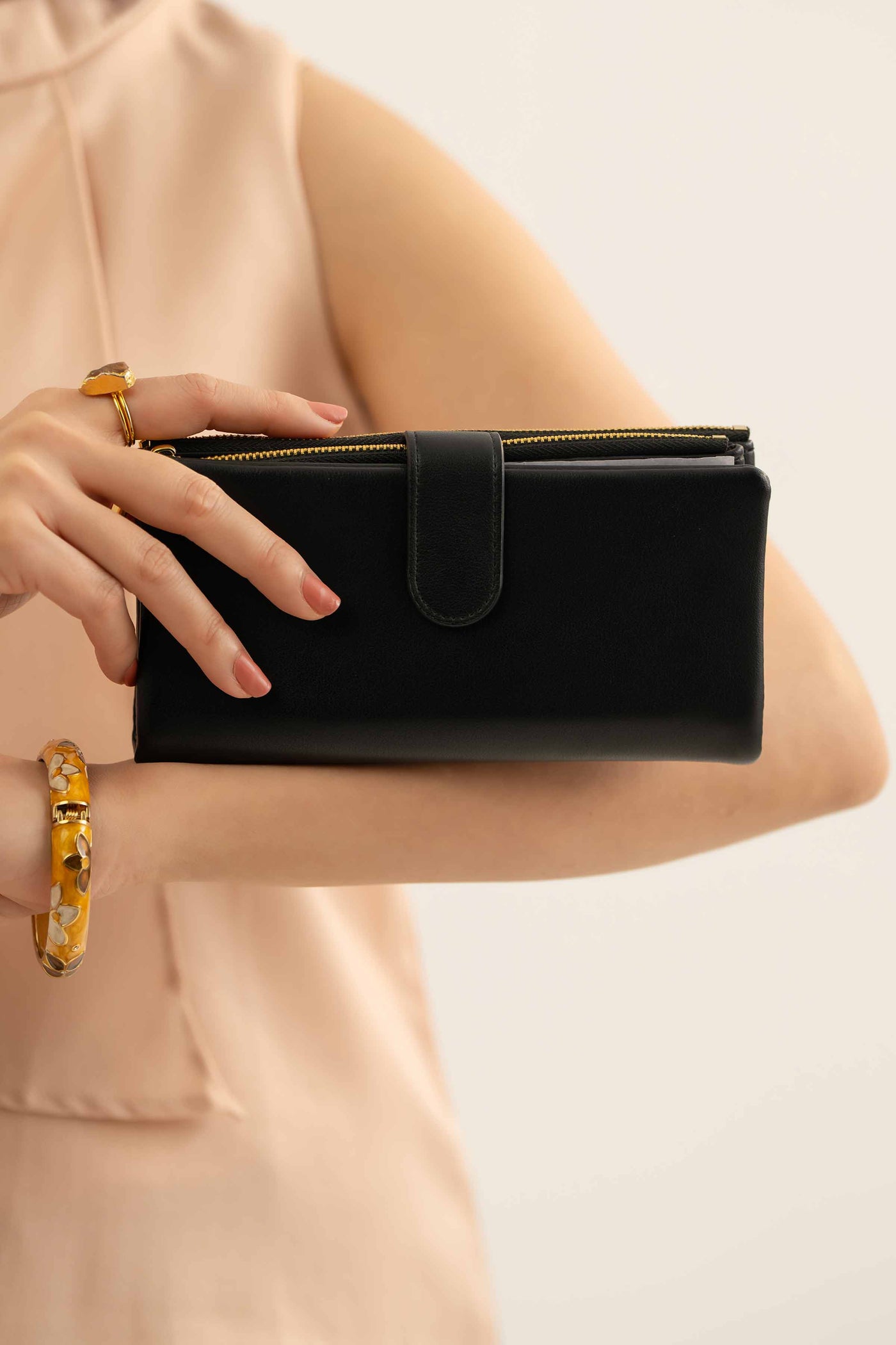 https://cdn.shopify.com/s/files/1/0534/2065/4791/files/000441452103-_1_4c2956b2-8f5d-4e03-b406-dcf2eac2214a.jpg?v=1747385453