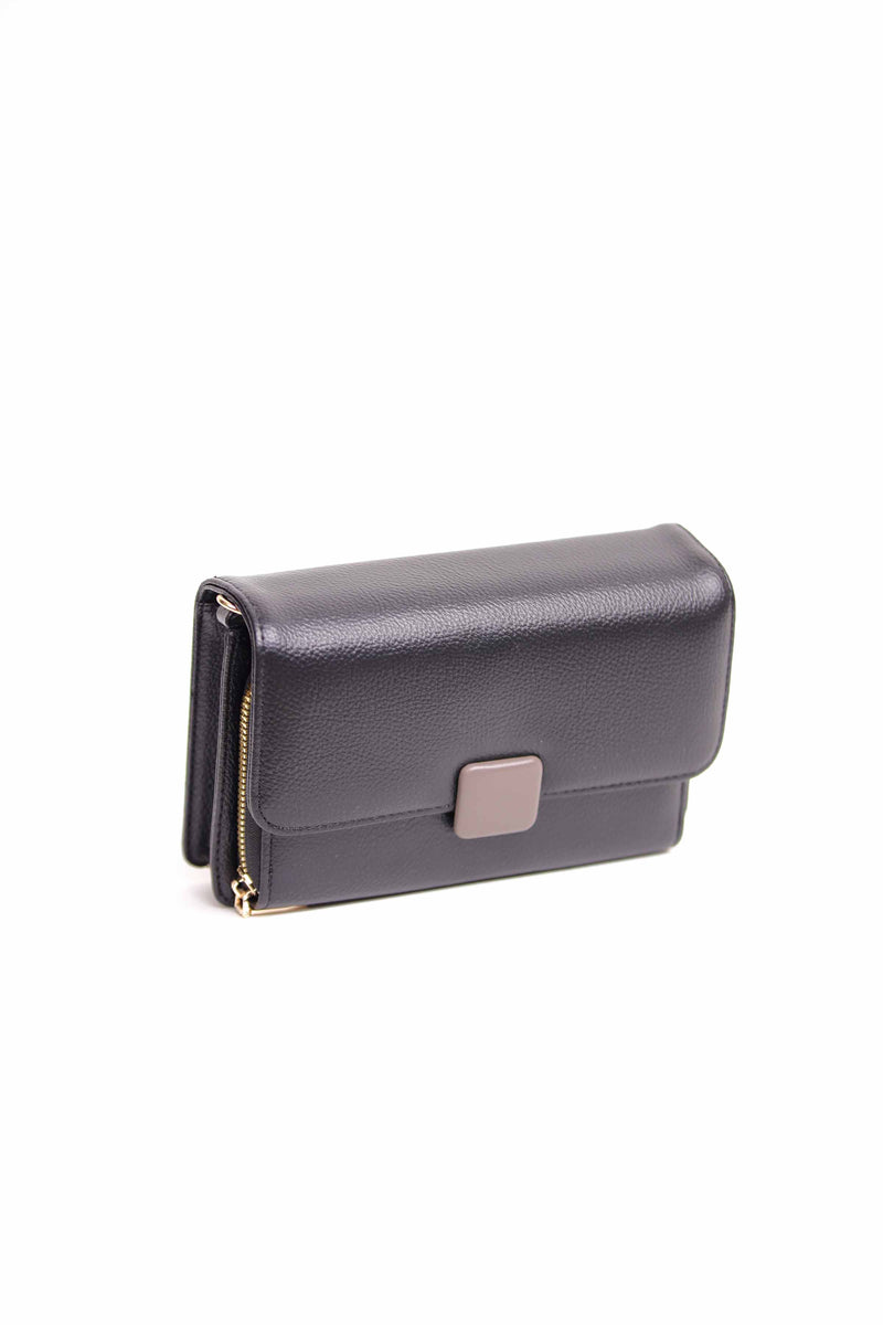 Black Wallet-441542103