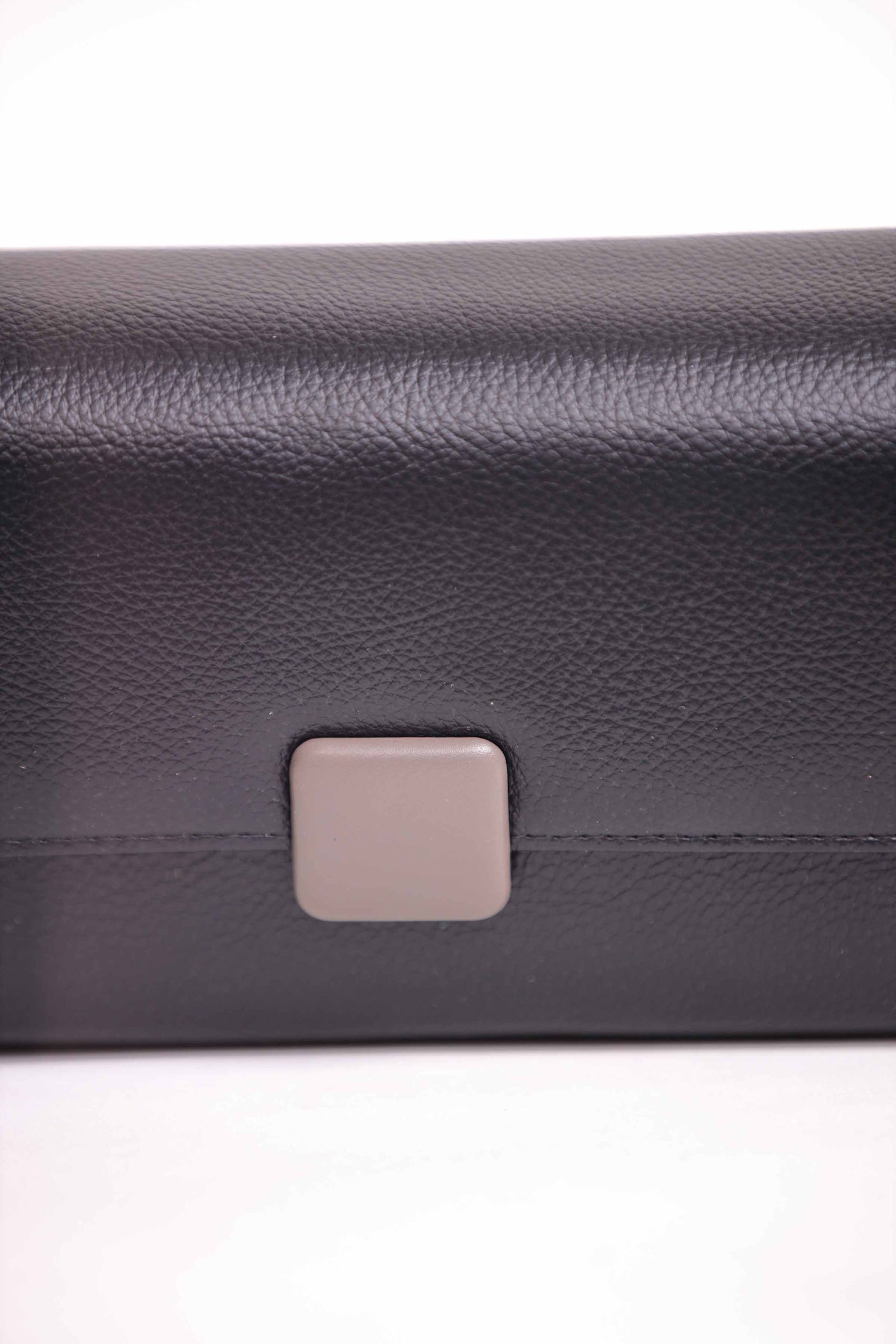 https://cdn.shopify.com/s/files/1/0534/2065/4791/files/000441542103-_2.jpg?v=1747385246