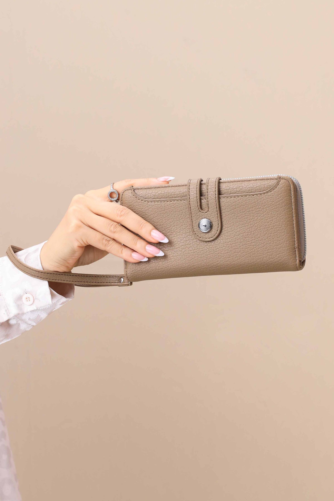 https://cdn.shopify.com/s/files/1/0534/2065/4791/files/000441572130-_3.jpg?v=1759218958