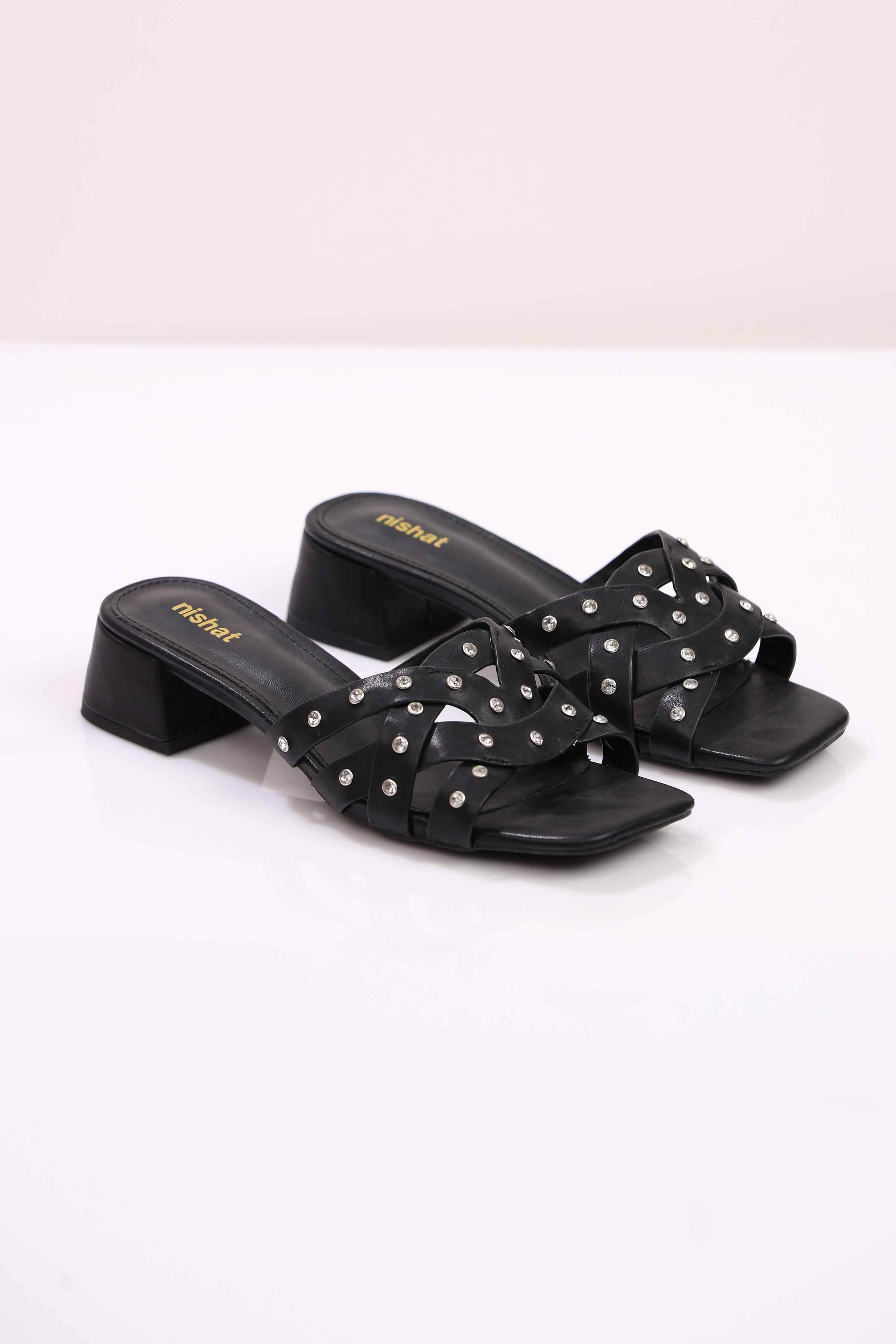 Black Wedge-442982903