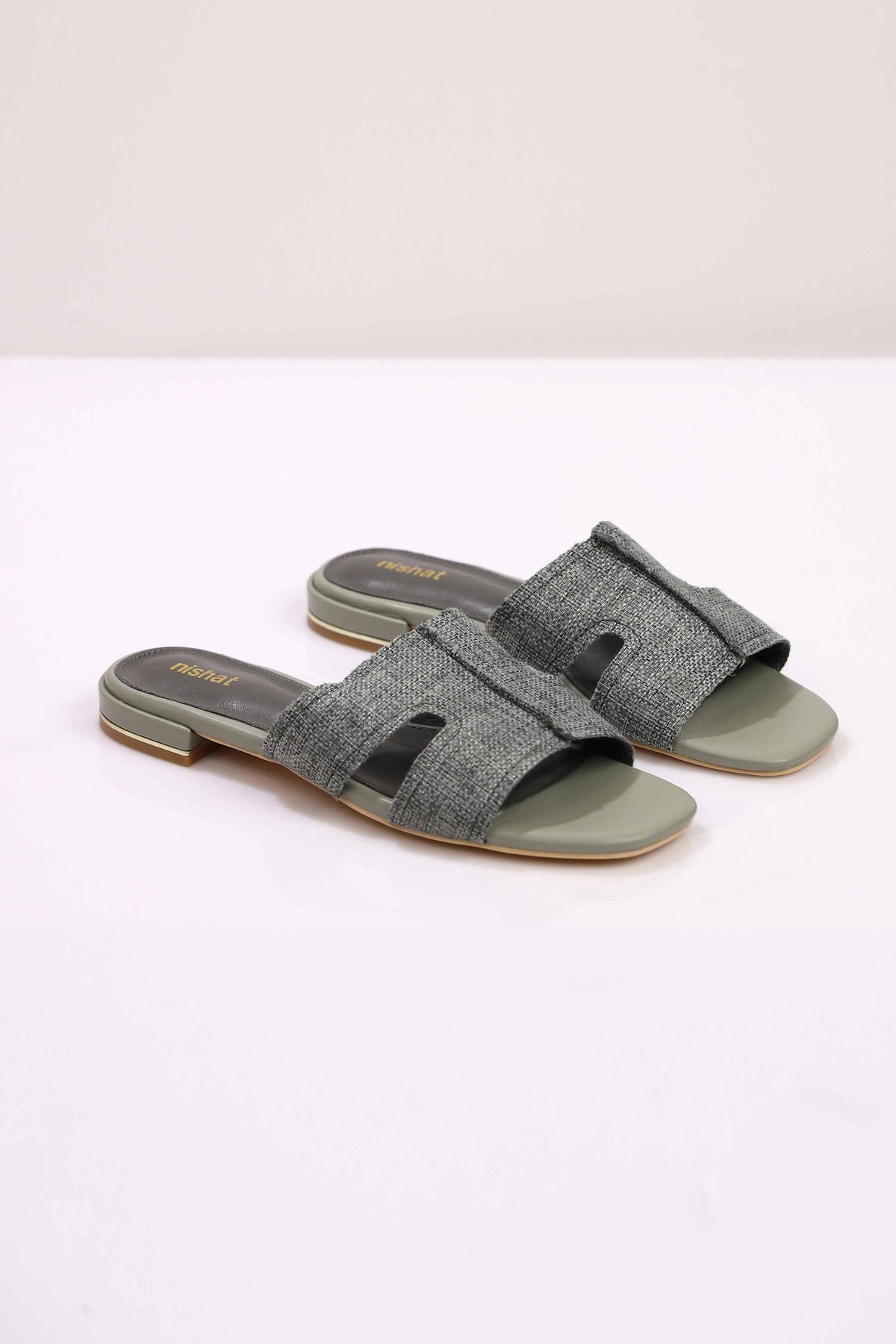 Green Chappal-443072904