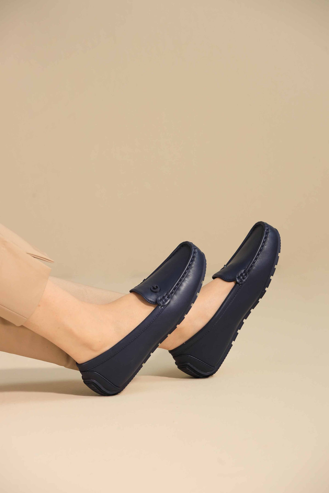 https://cdn.shopify.com/s/files/1/0534/2065/4791/files/000443113008-_5_15a495f6-3890-41f8-8f5b-0685bc86671c.jpg?v=1759228518