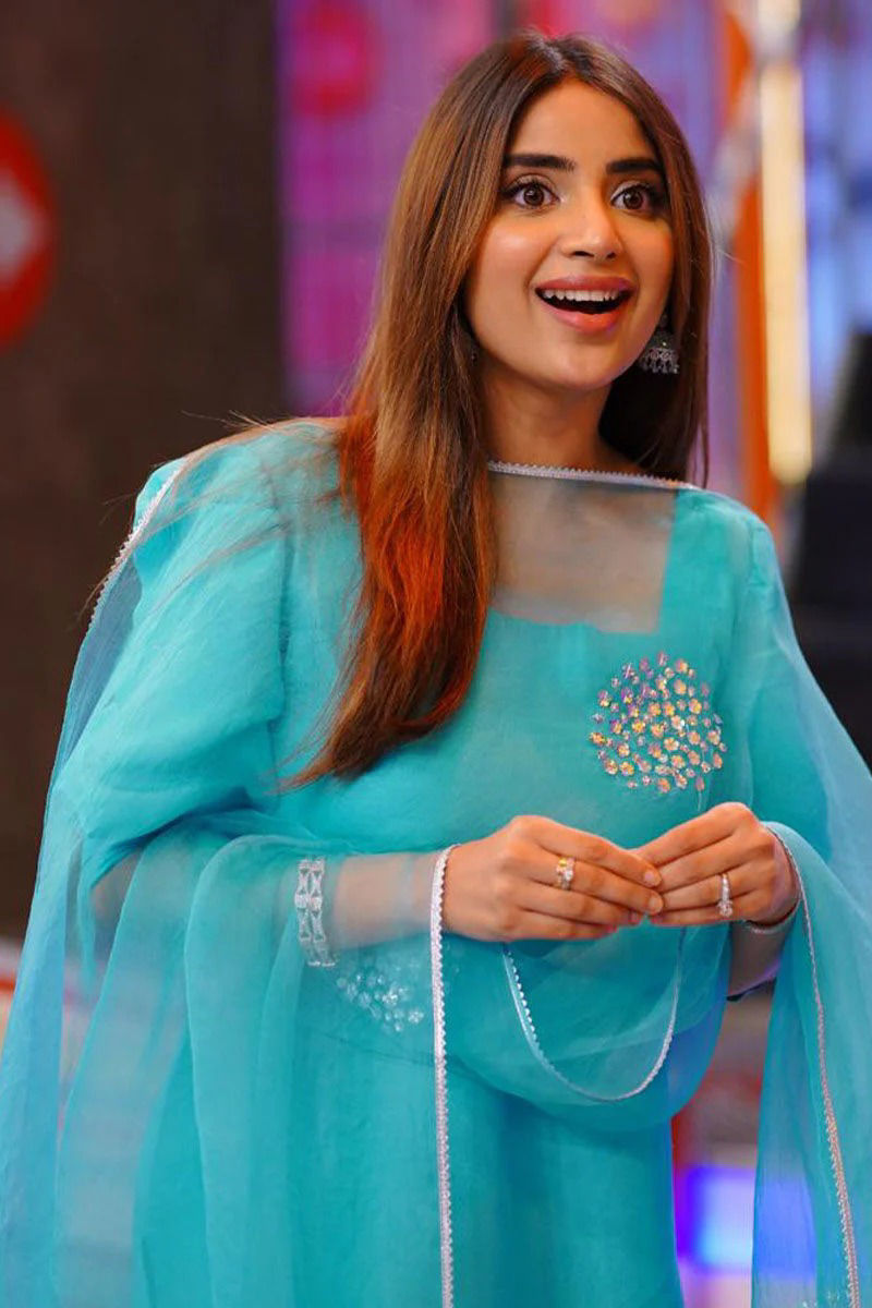 https://www.amnaarshad.pk/images/thumbs/0004431_malaika.jpeg