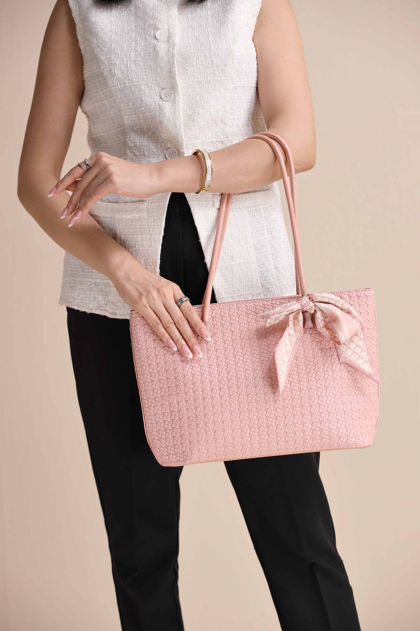 https://cdn.shopify.com/s/files/1/0534/2065/4791/files/000443582105-_2.jpg?v=1757332122