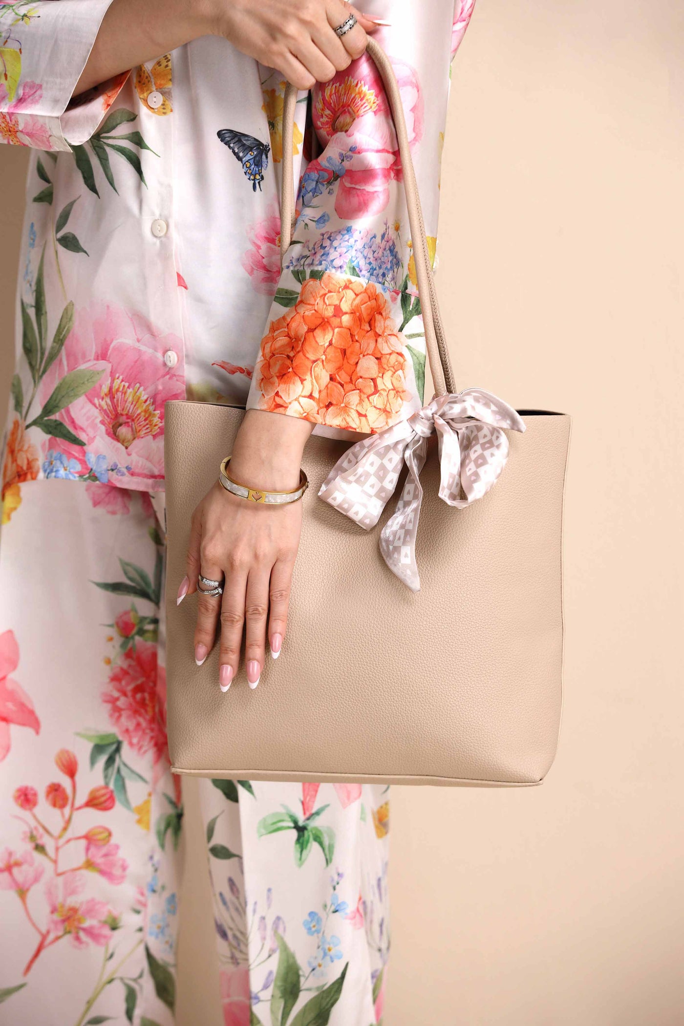 https://cdn.shopify.com/s/files/1/0534/2065/4791/files/000443602118-_2_c8e20fe2-a878-4541-903f-95075ec295b4.jpg?v=1758260134