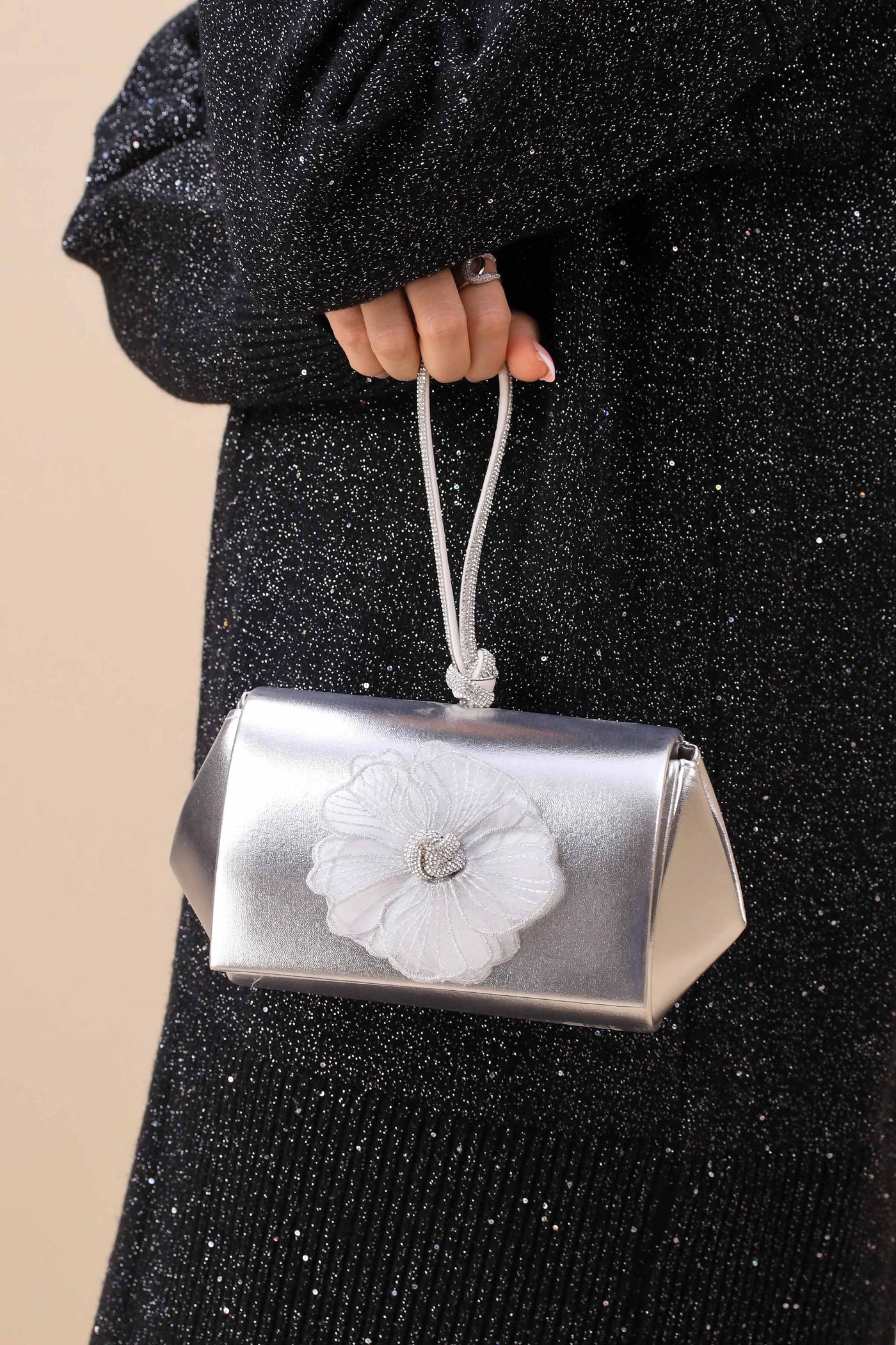 https://cdn.shopify.com/s/files/1/0534/2065/4791/files/000444092120-_4.jpg?v=1759214635
