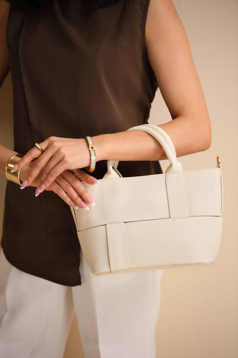 Off White Shoulder Bag-444392107
