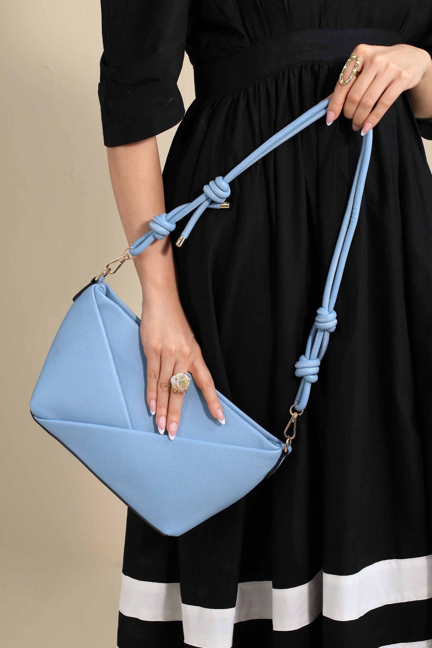 https://cdn.shopify.com/s/files/1/0534/2065/4791/files/000444402108-_1.jpg?v=1757332137