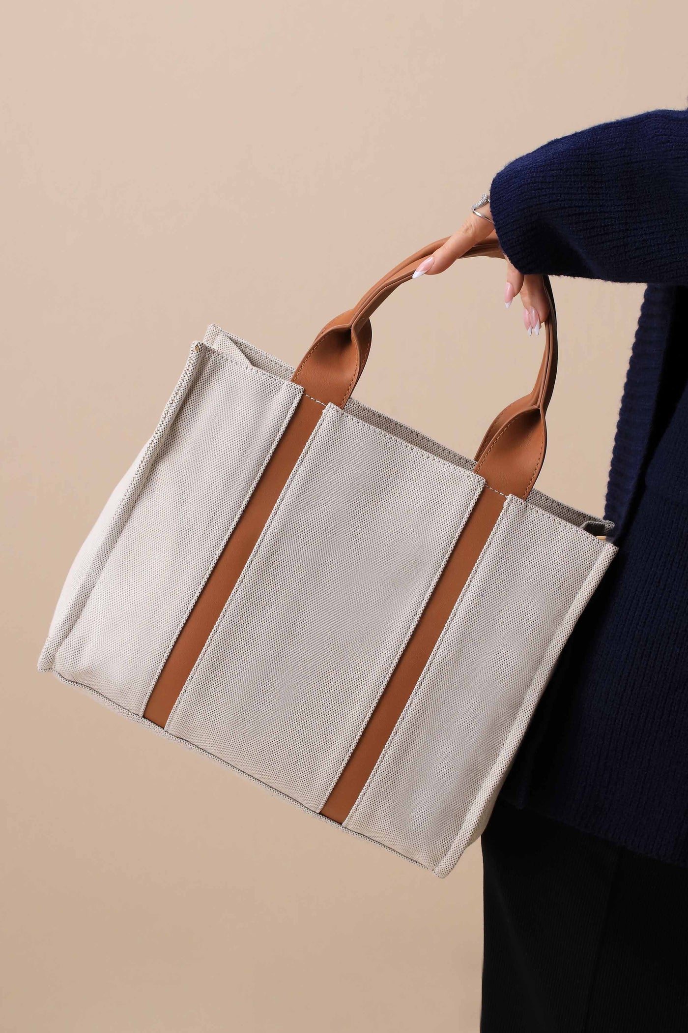 https://cdn.shopify.com/s/files/1/0534/2065/4791/files/000444702113-_1.jpg?v=1759211821