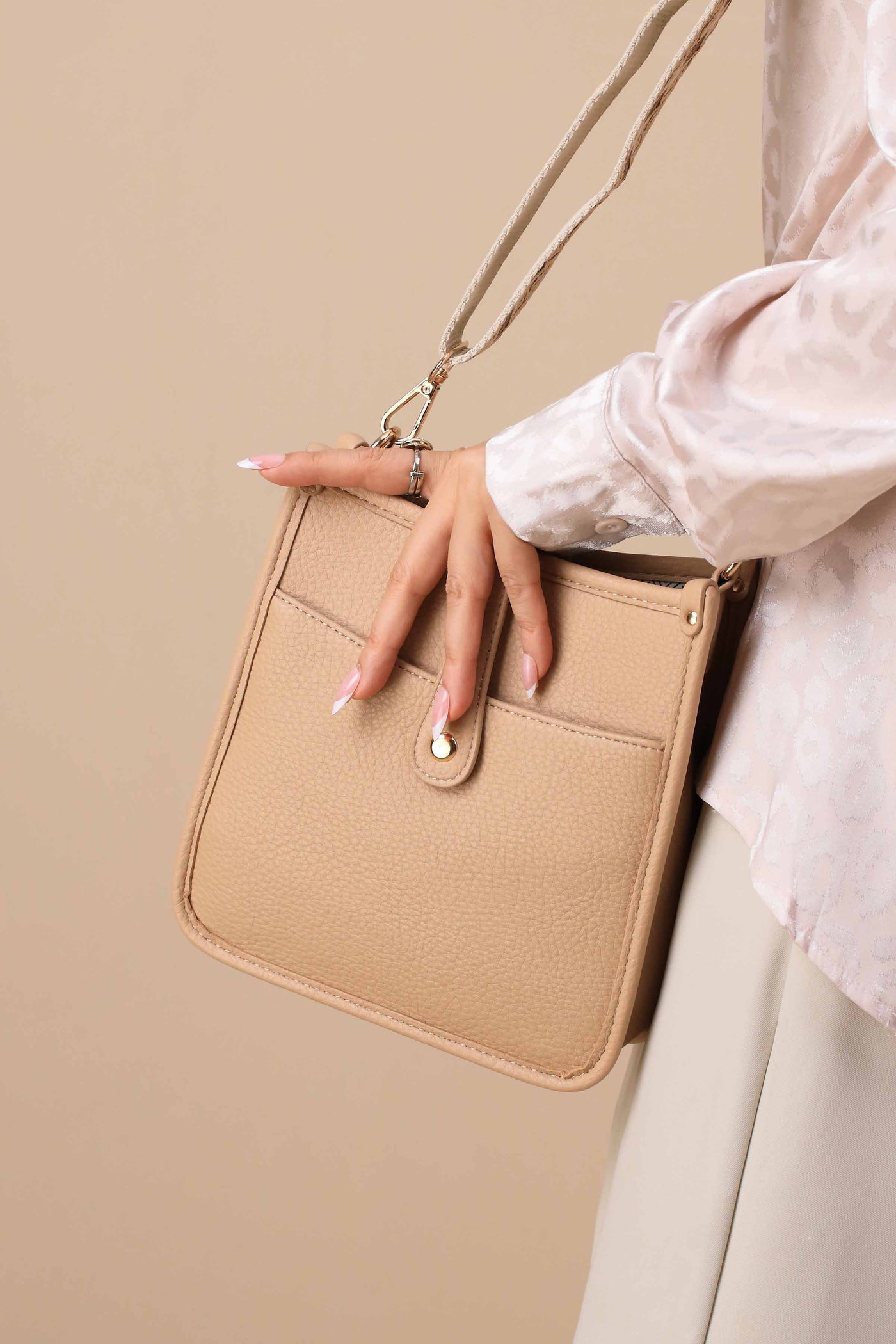 https://cdn.shopify.com/s/files/1/0534/2065/4791/files/000444762118-_2.jpg?v=1759211641