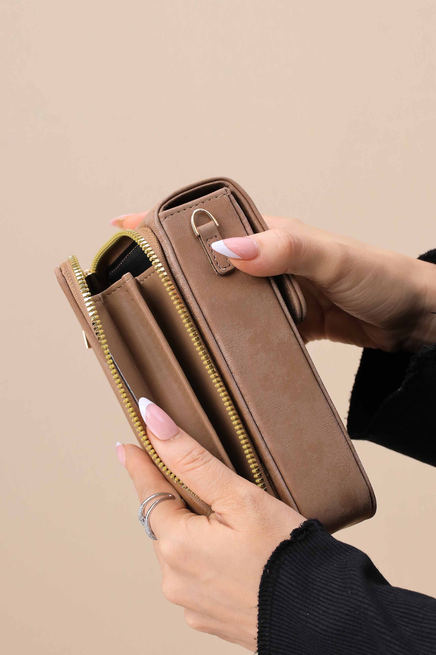 https://cdn.shopify.com/s/files/1/0534/2065/4791/files/000444922113-_7.jpg?v=1759217826