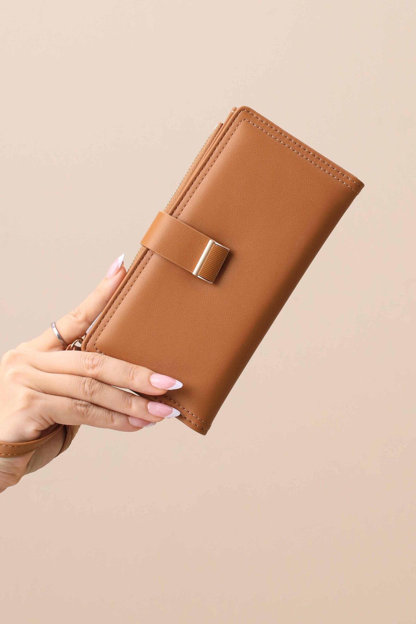 https://cdn.shopify.com/s/files/1/0534/2065/4791/files/000444932113-_2.jpg?v=1759217454