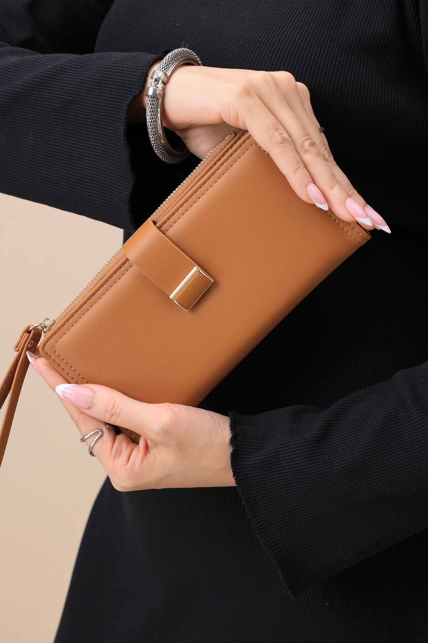 https://cdn.shopify.com/s/files/1/0534/2065/4791/files/000444932113-_5.jpg?v=1759217544
