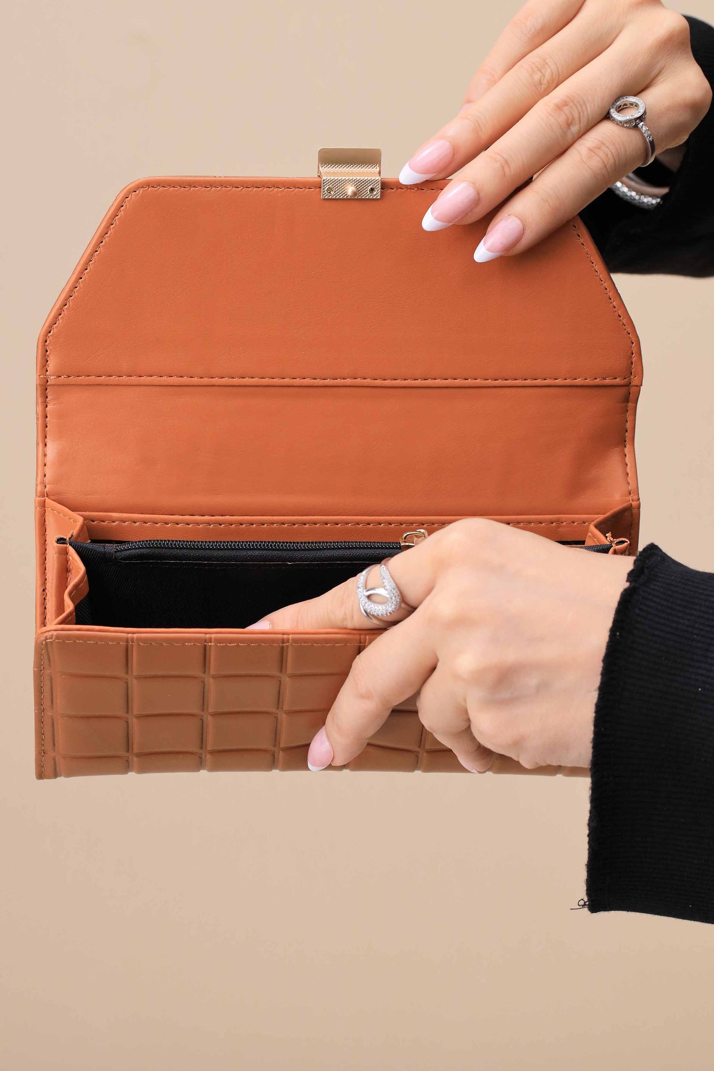 https://cdn.shopify.com/s/files/1/0534/2065/4791/files/000444952113-_6.jpg?v=1759217503