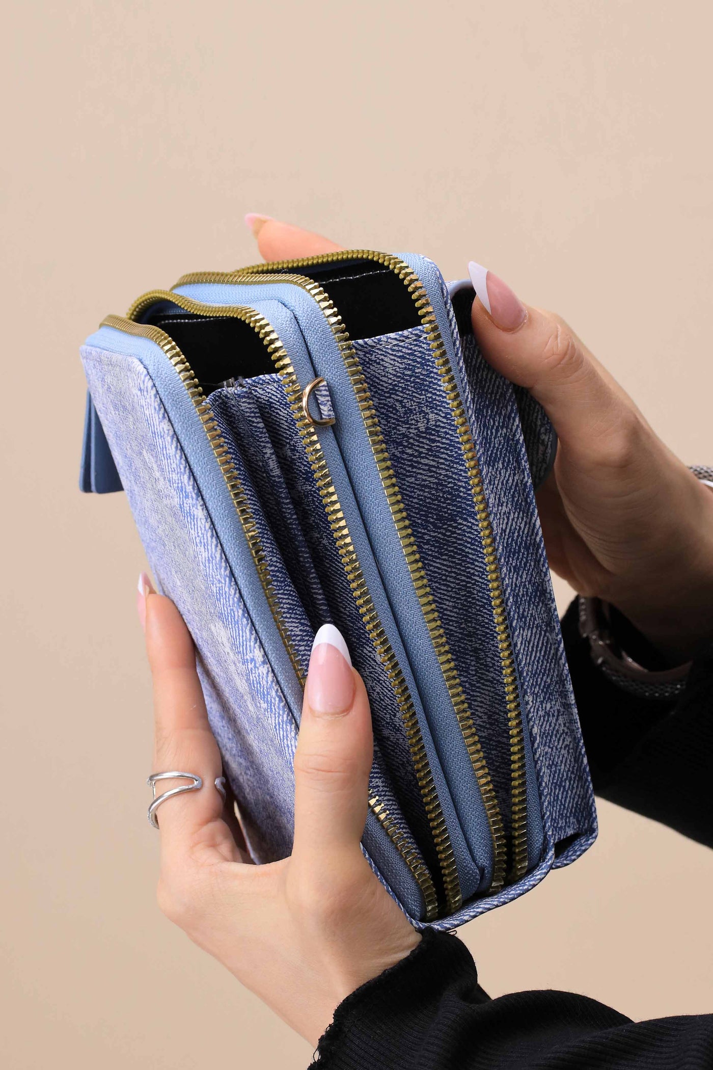 https://cdn.shopify.com/s/files/1/0534/2065/4791/files/000444962108-_5_b6af02ee-6eef-4ec9-931d-f960e177a153.jpg?v=1759217245