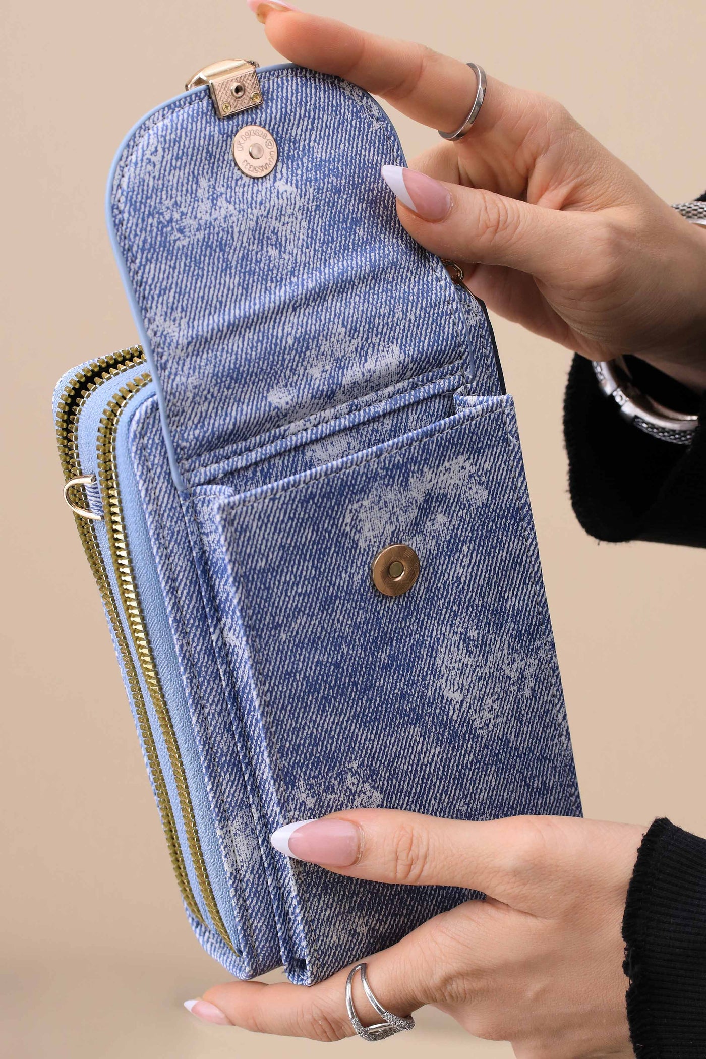https://cdn.shopify.com/s/files/1/0534/2065/4791/files/000444962108-_6_a3118a06-234f-4551-8574-b490a3b38bc5.jpg?v=1759217245